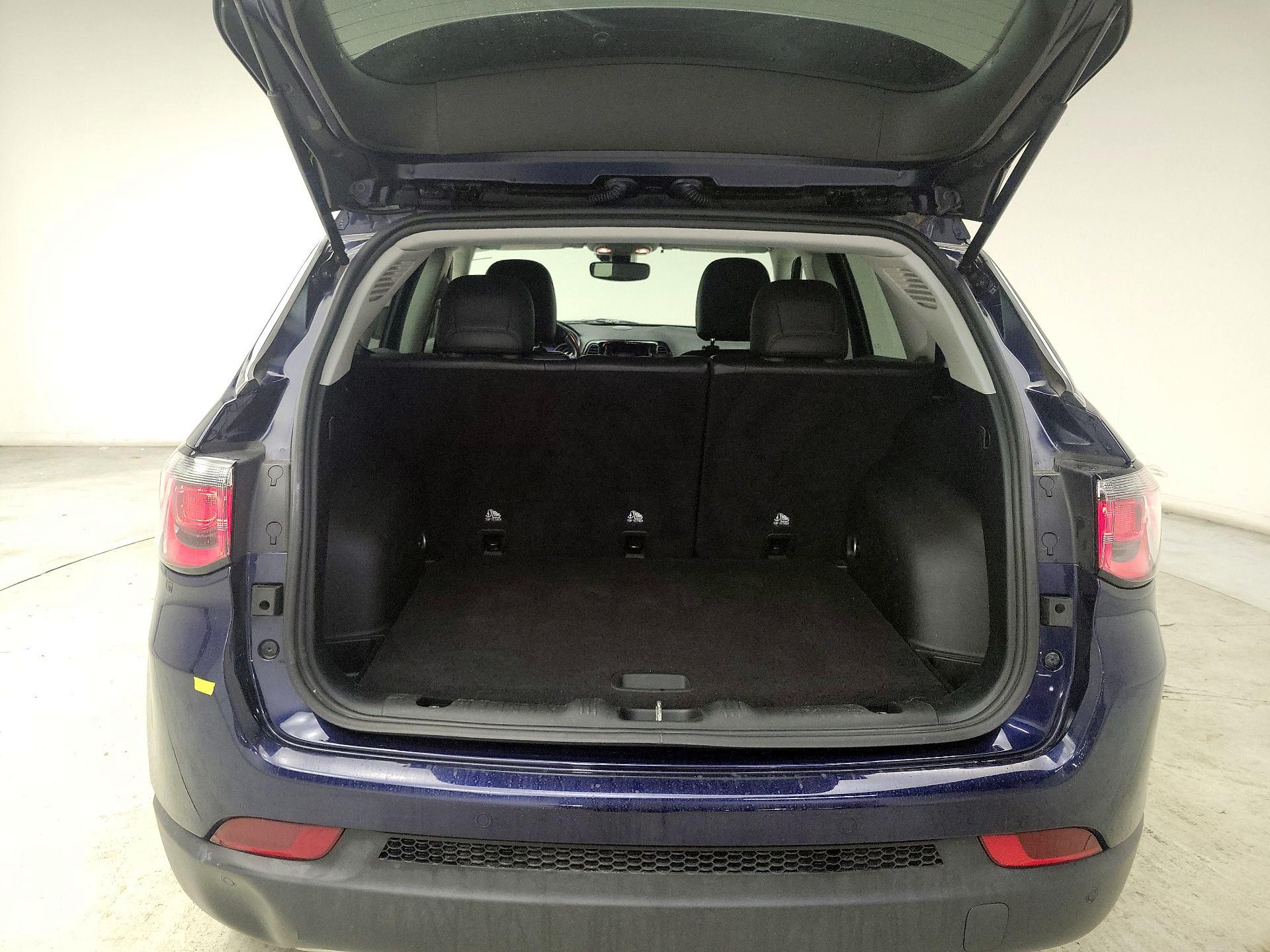 Thumbnail: 2021 Jeep Compass - 20