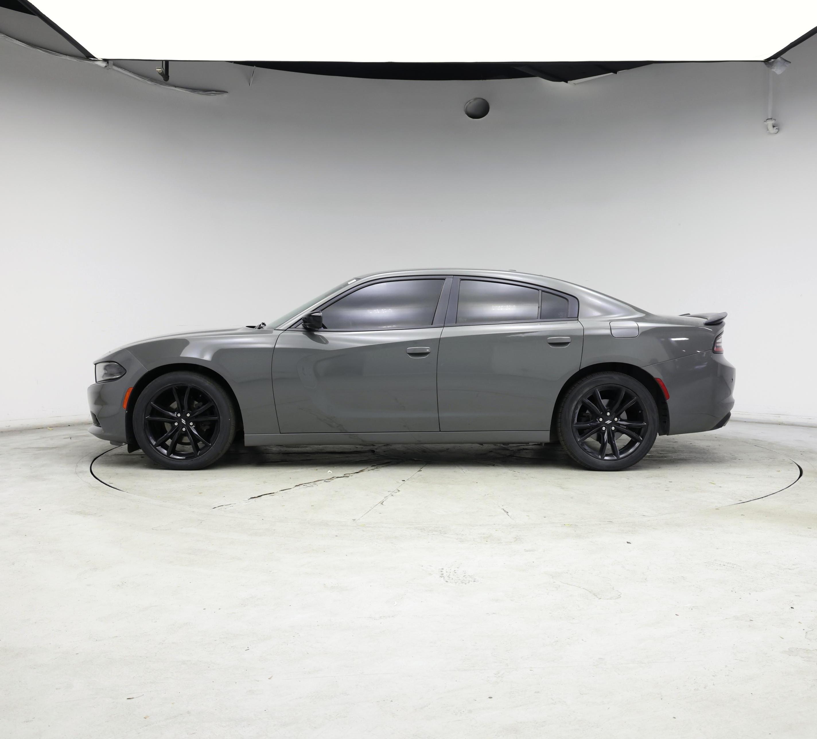 Thumbnail: 2017 Dodge Charger - 3