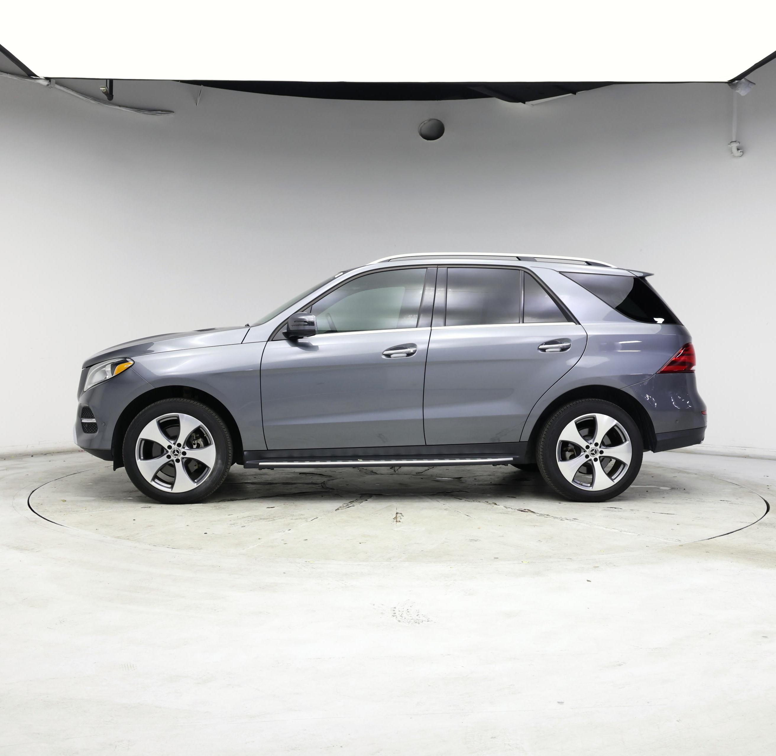 Thumbnail: 2019 Mercedes-Benz GLE - 3