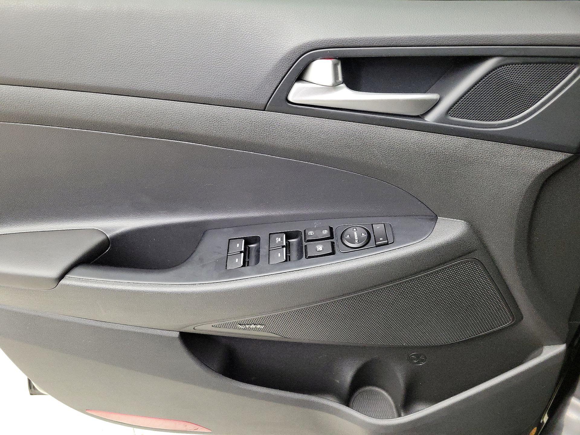 Thumbnail: 2020 Hyundai Tucson - 12