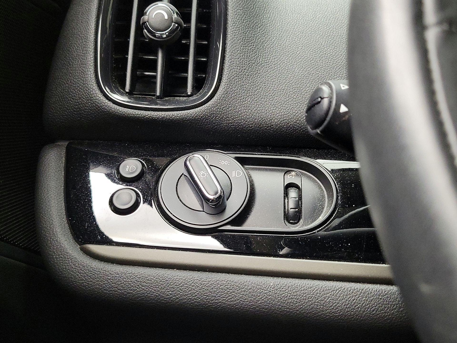 Thumbnail: 2020 MINI Cooper Countryman - 13