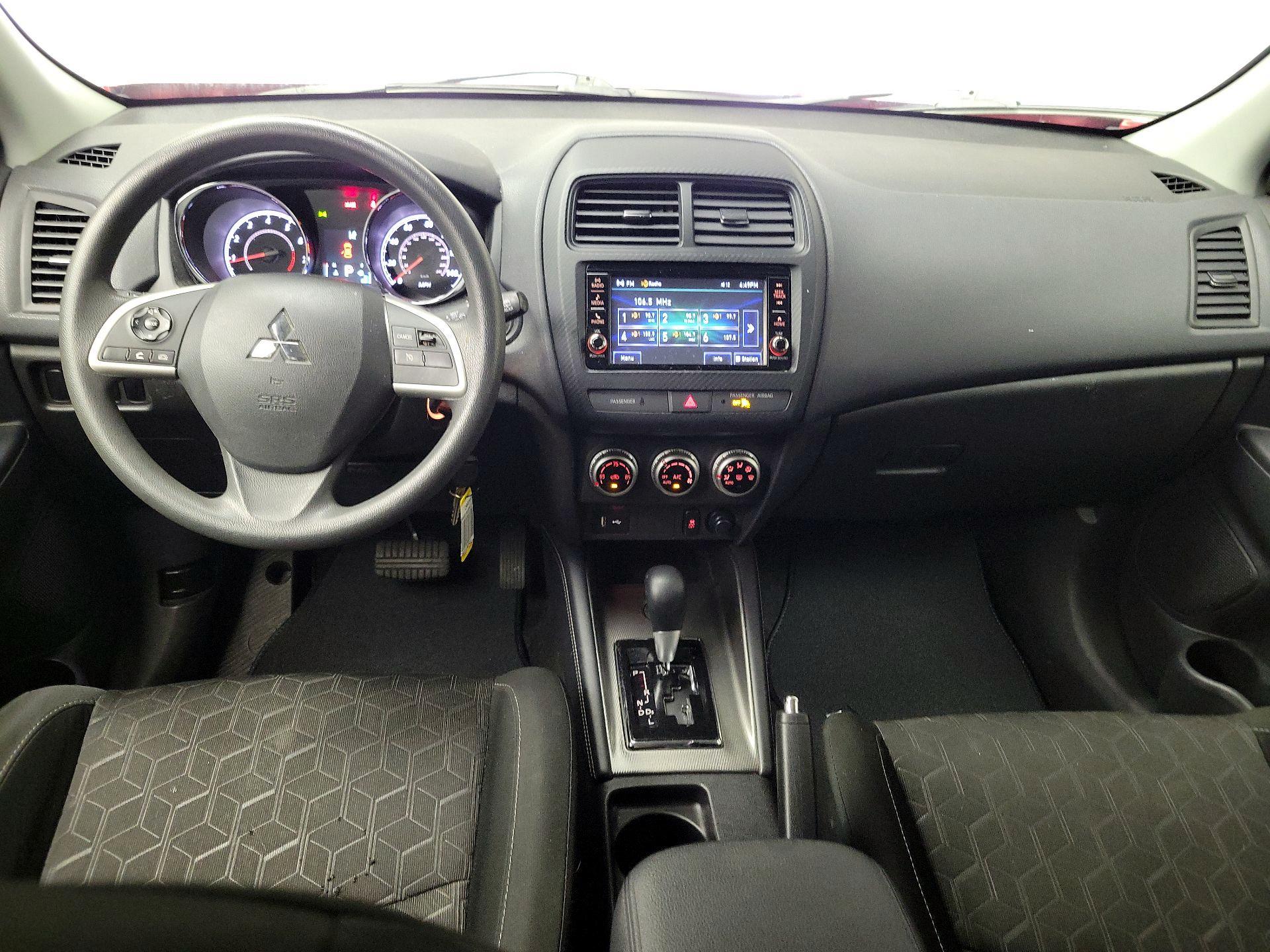 Thumbnail: 2021 Mitsubishi Outlander Sport - 9