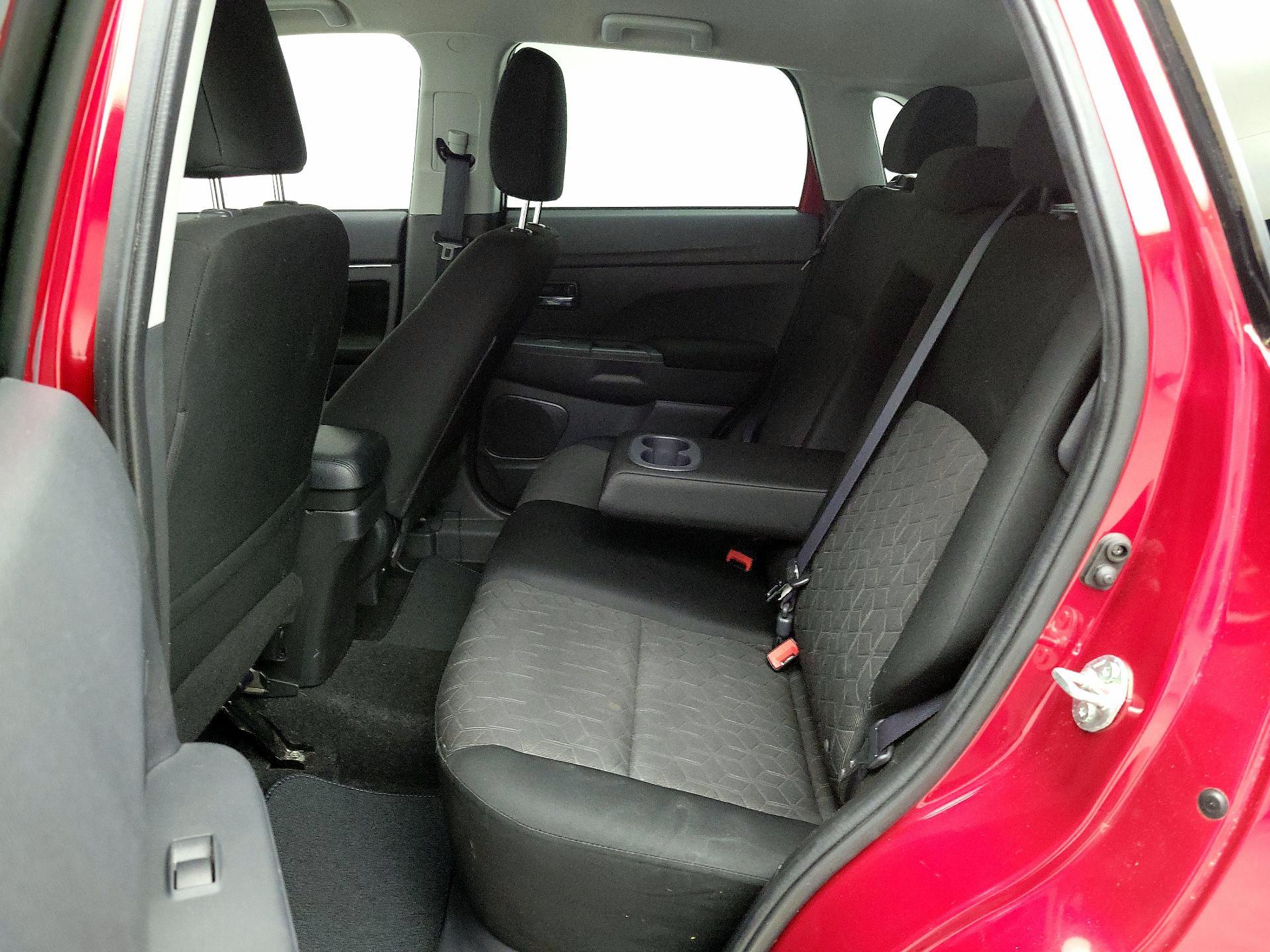 Thumbnail: 2021 Mitsubishi Outlander Sport - 19