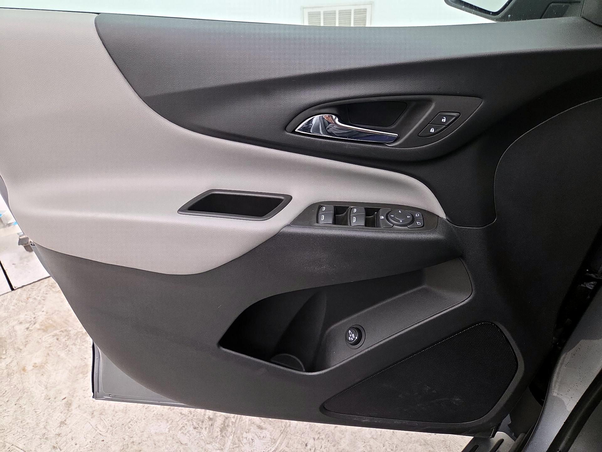 Thumbnail: 2023 Chevrolet Equinox - 12