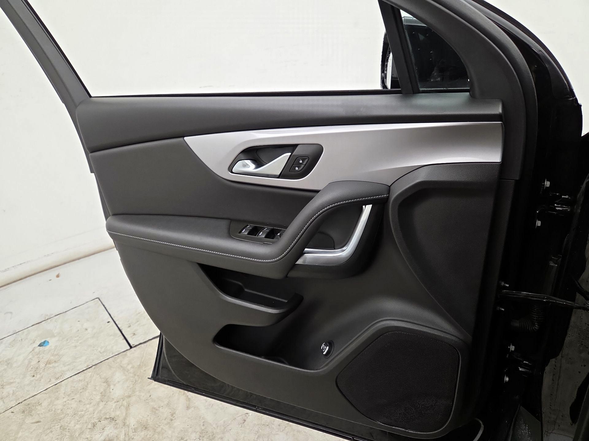 Thumbnail: 2024 Chevrolet Blazer - 12