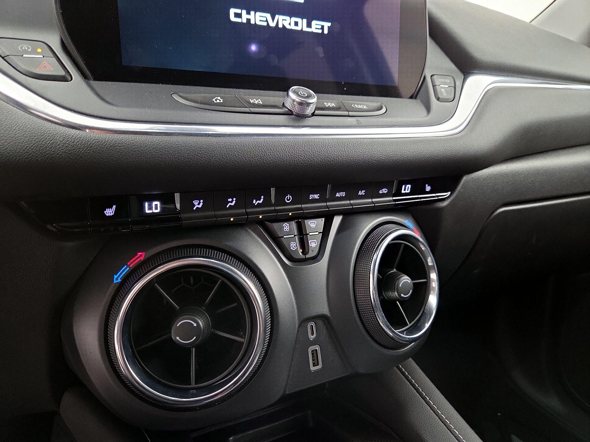 Thumbnail: 2024 Chevrolet Blazer - 16