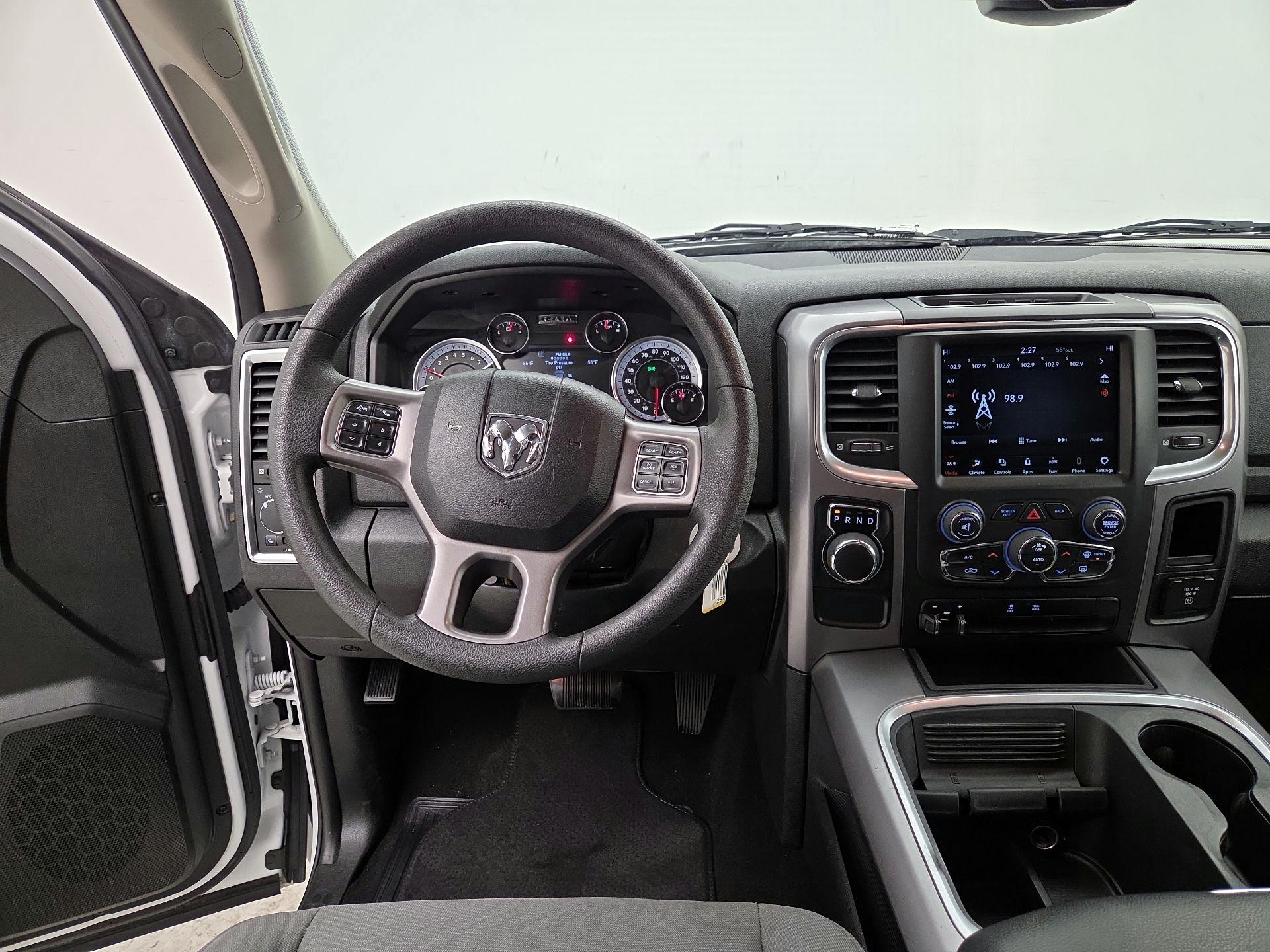 Thumbnail: 2023 RAM 1500 Classic - 9