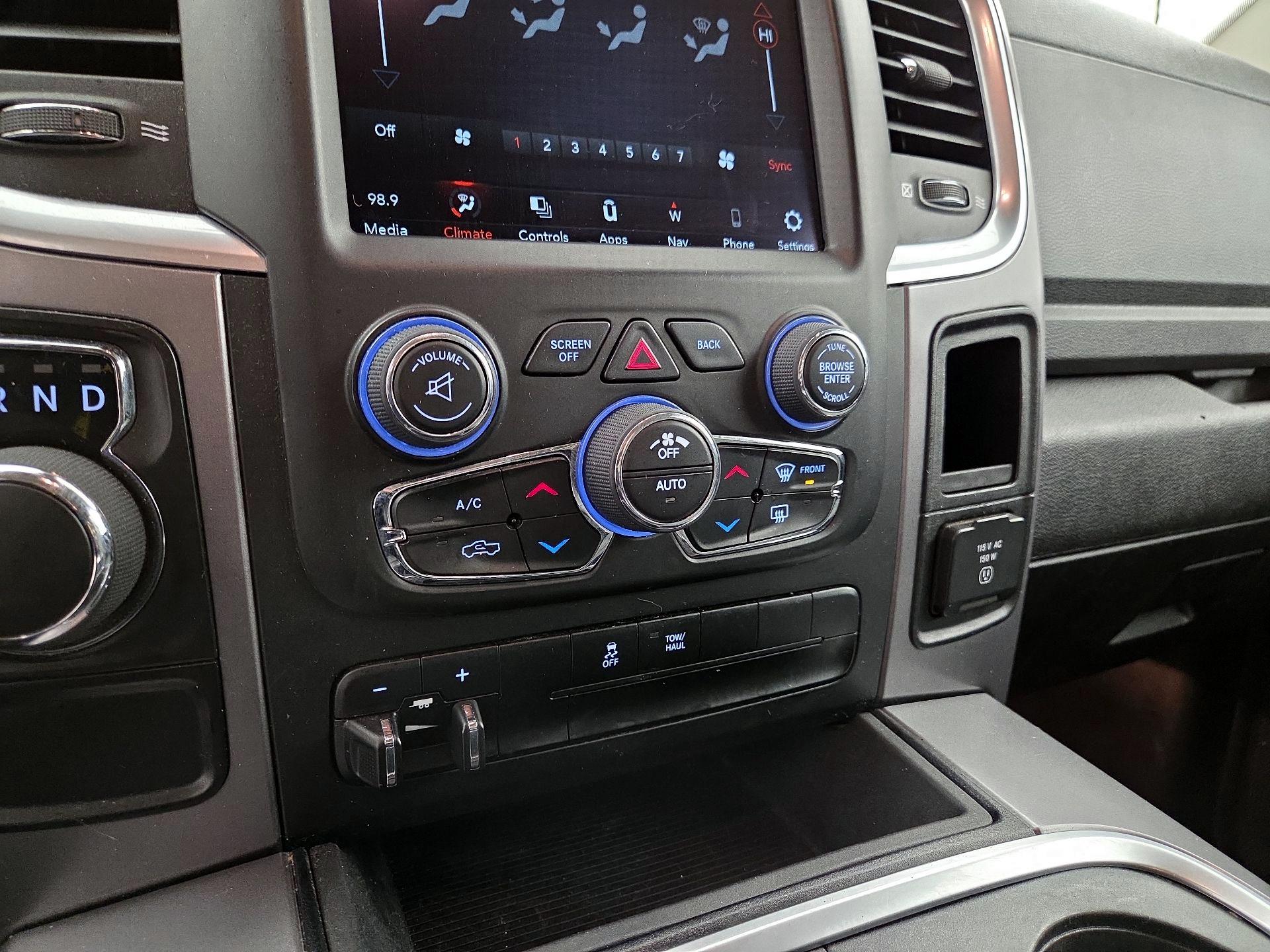 Thumbnail: 2023 RAM 1500 Classic - 16