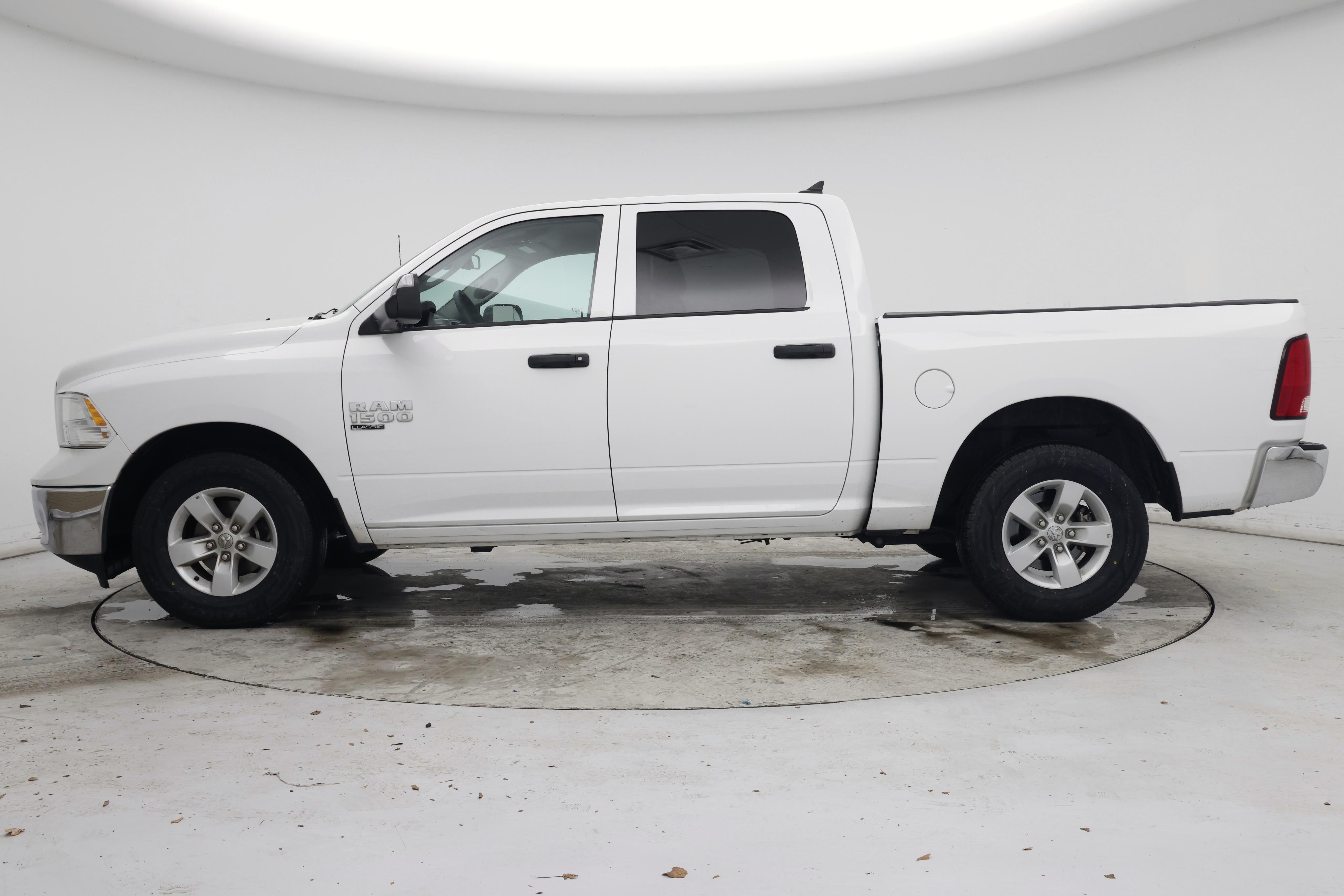 Thumbnail: 2023 RAM 1500 Classic - 3