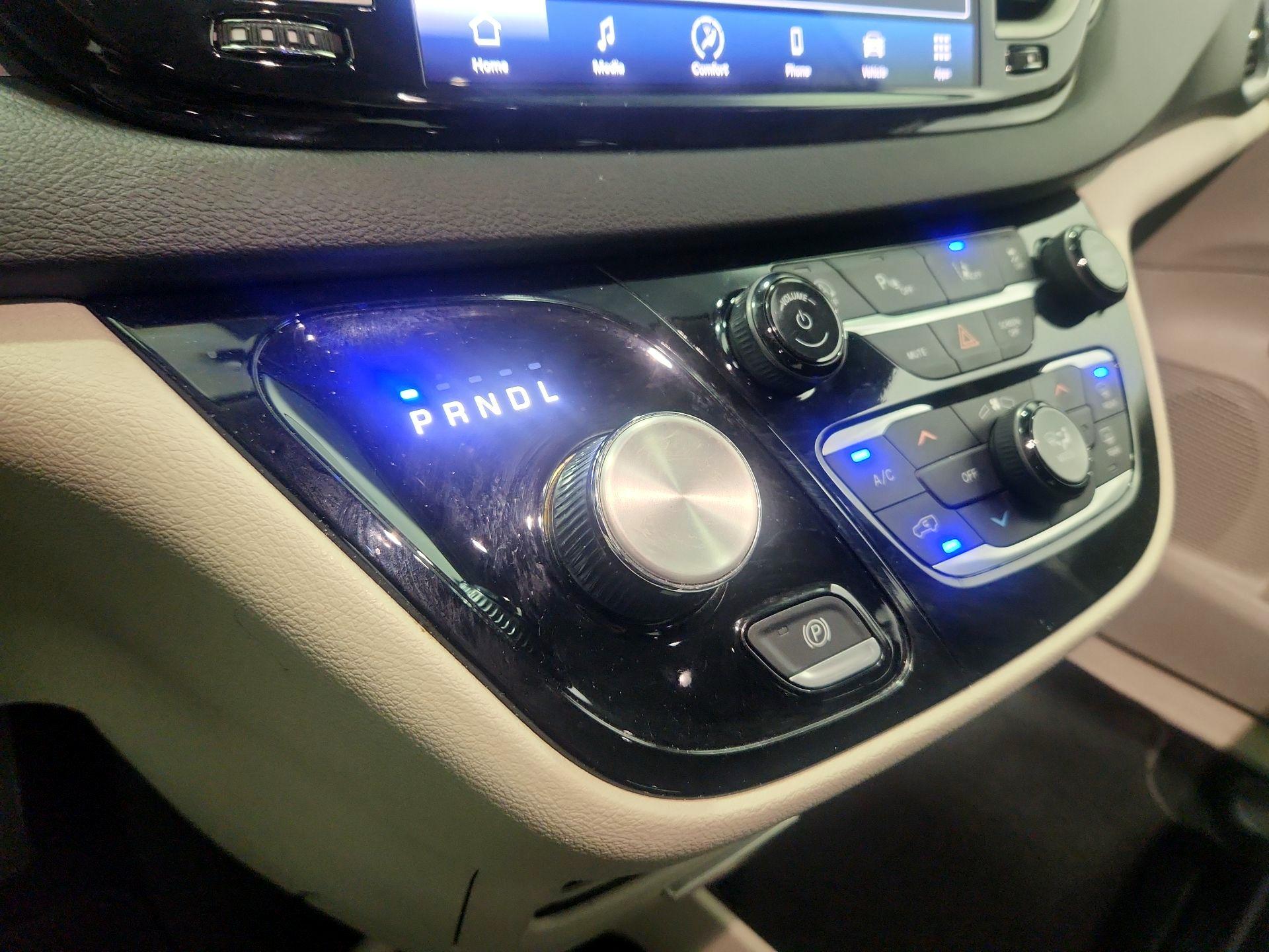 Thumbnail: 2024 Chrysler Pacifica - 17