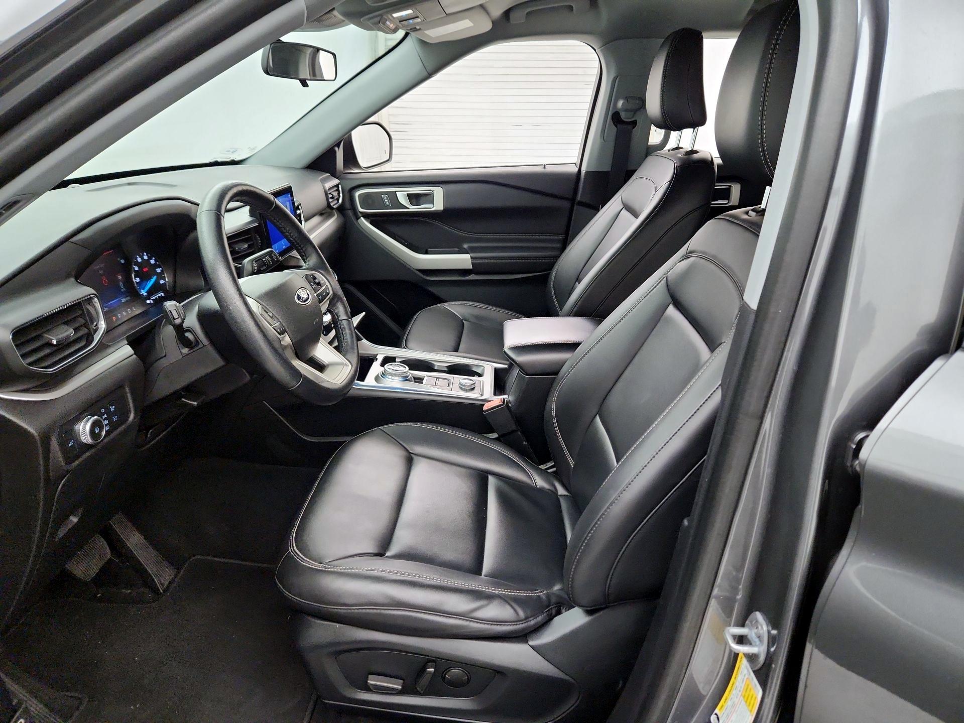 Thumbnail: 2022 Ford Explorer - 11