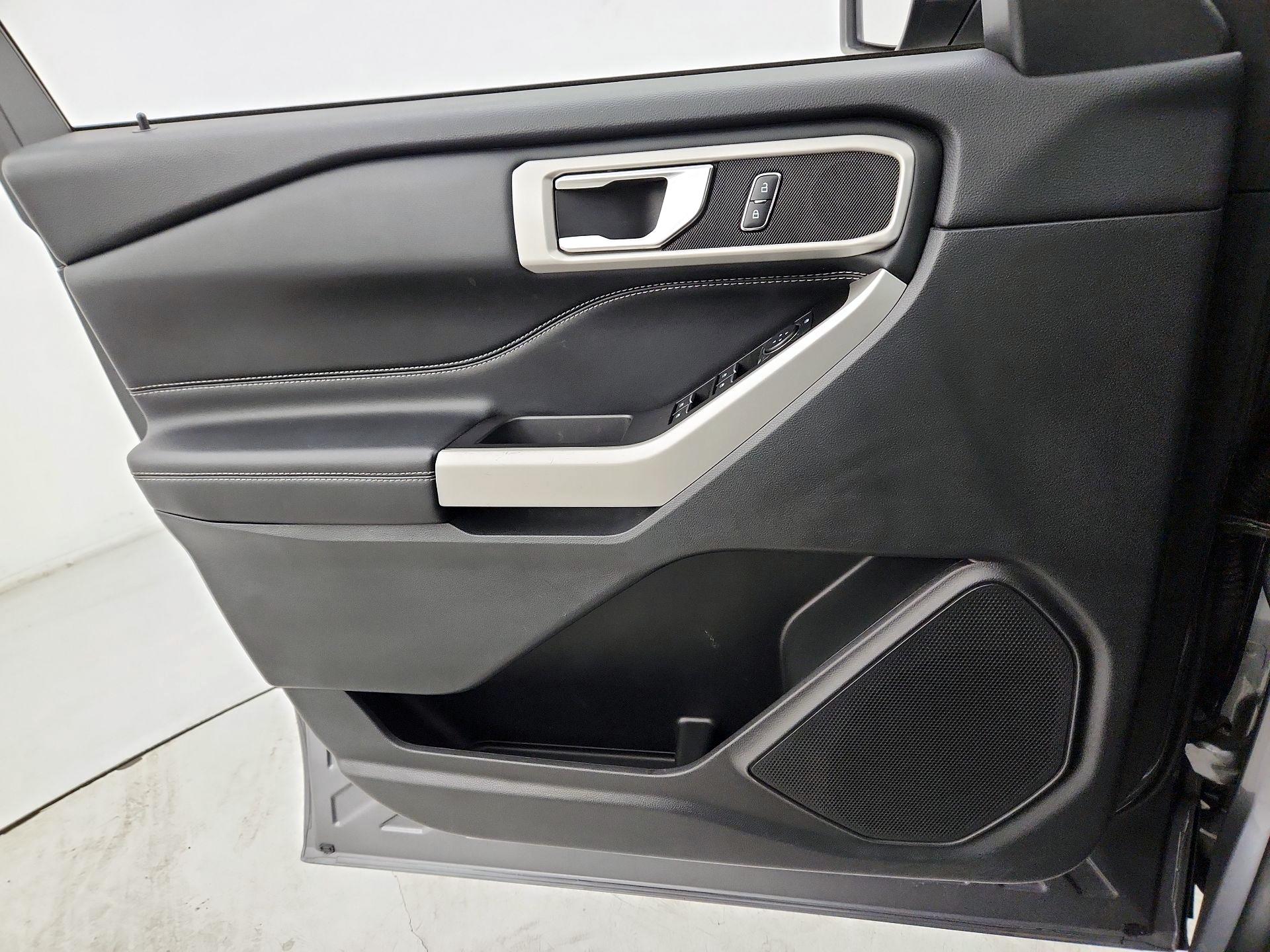 Thumbnail: 2022 Ford Explorer - 12