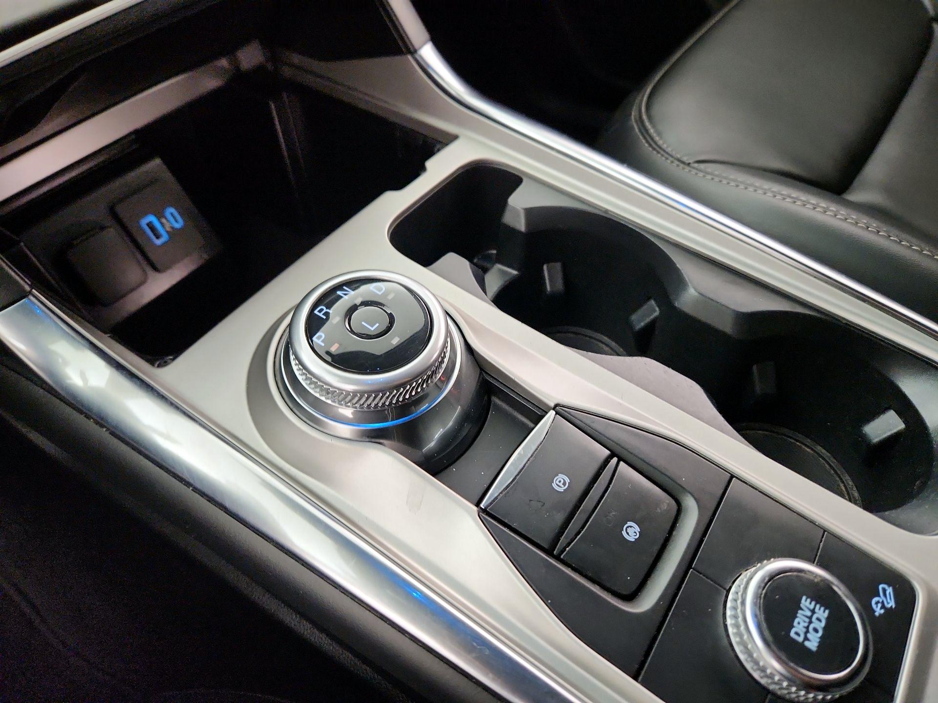 Thumbnail: 2022 Ford Explorer - 17