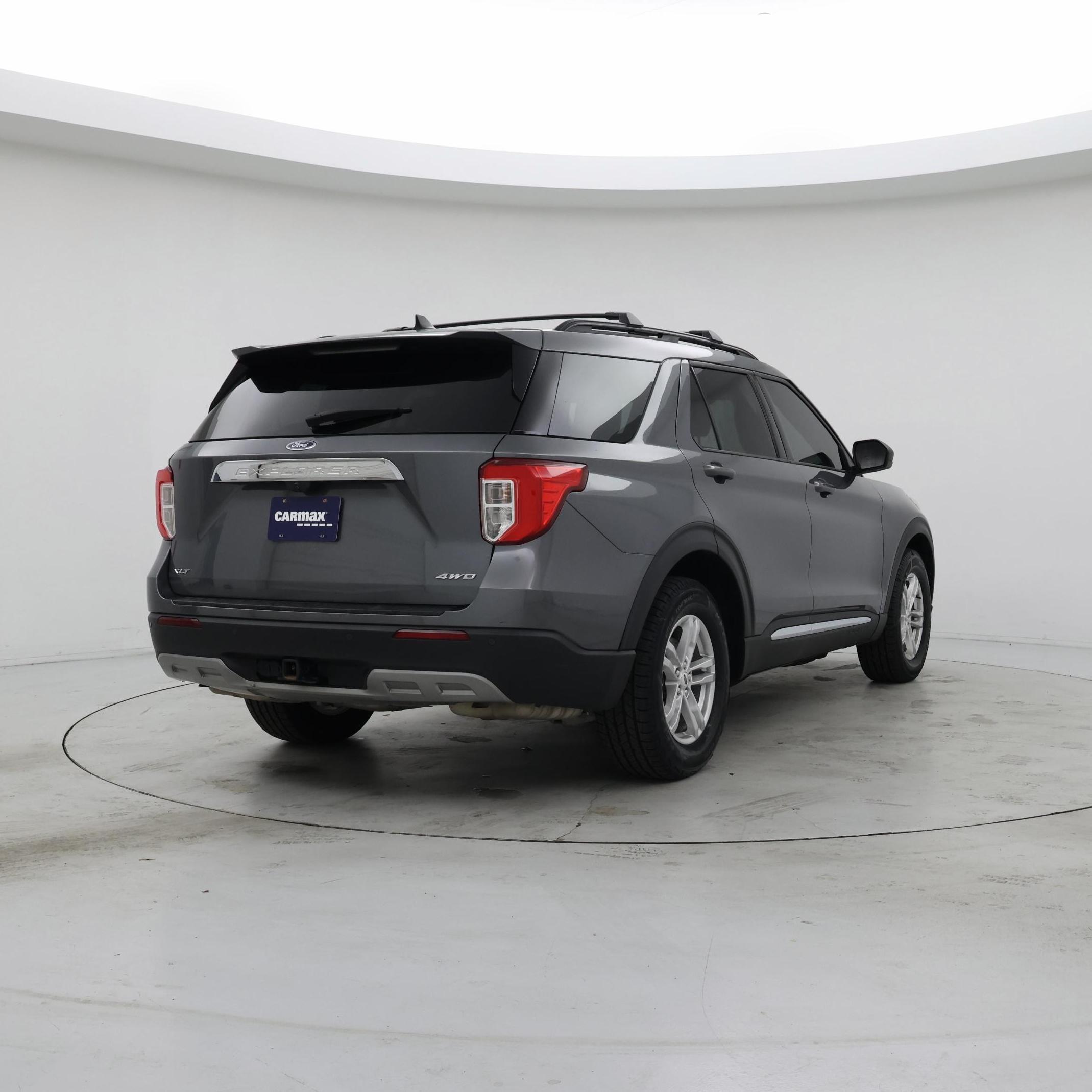 Thumbnail: 2022 Ford Explorer - 8