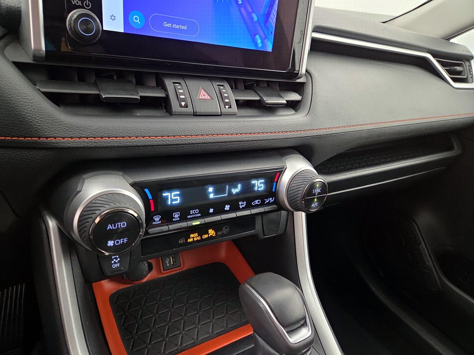 Thumbnail: 2024 Toyota RAV4 - 15