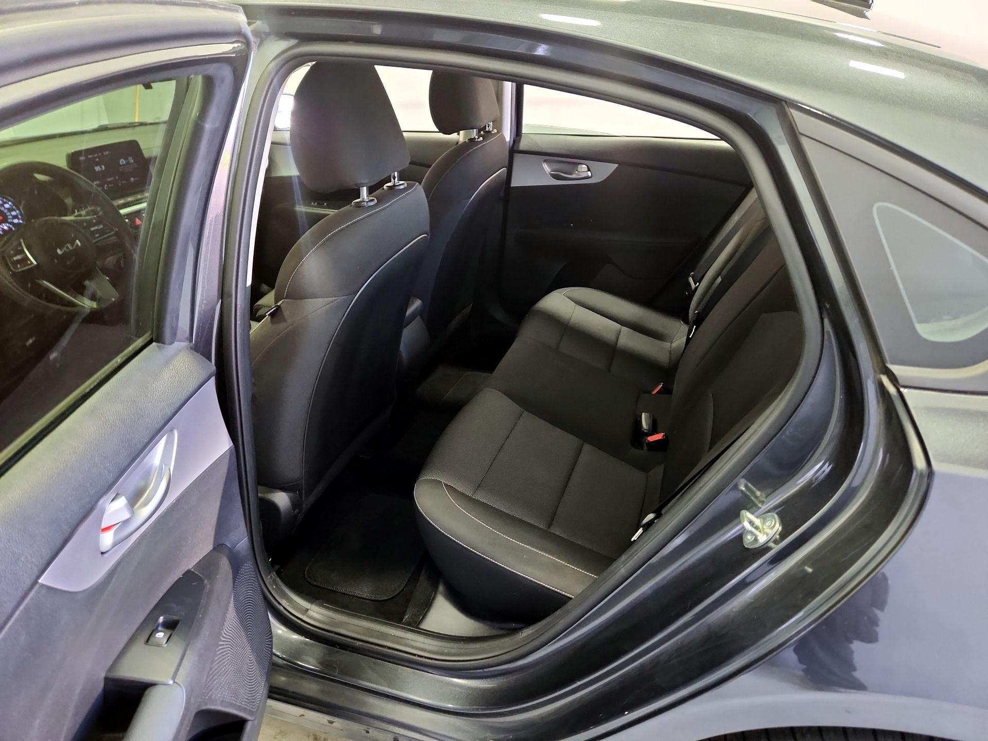 Thumbnail: 2023 Kia Forte - 19