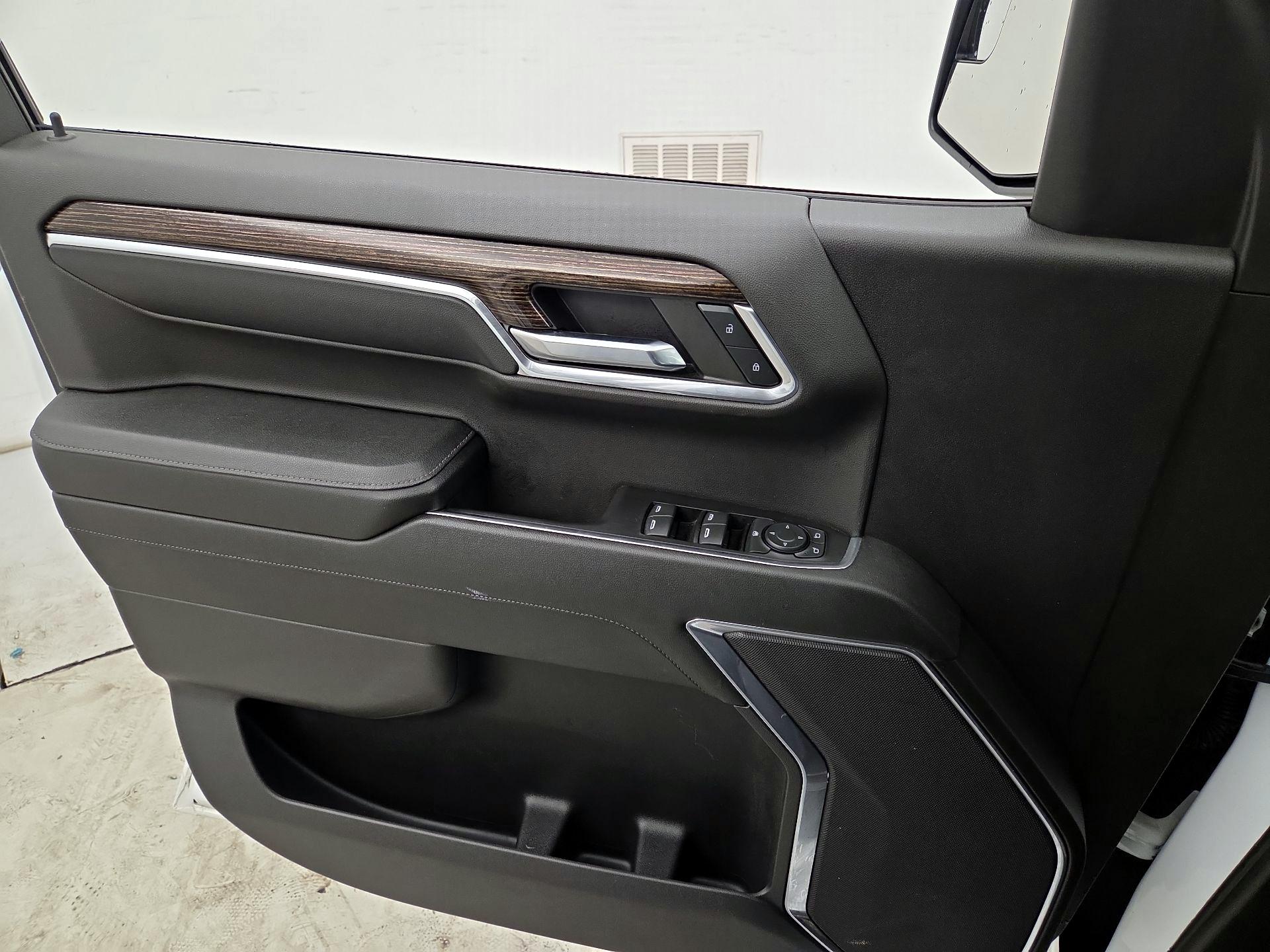 Thumbnail: 2024 GMC Sierra 1500 - 12