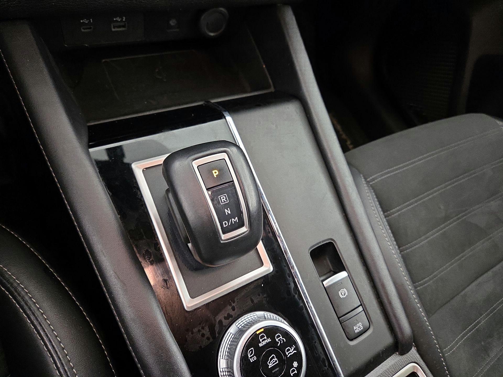 Thumbnail: 2024 Mitsubishi Outlander - 17