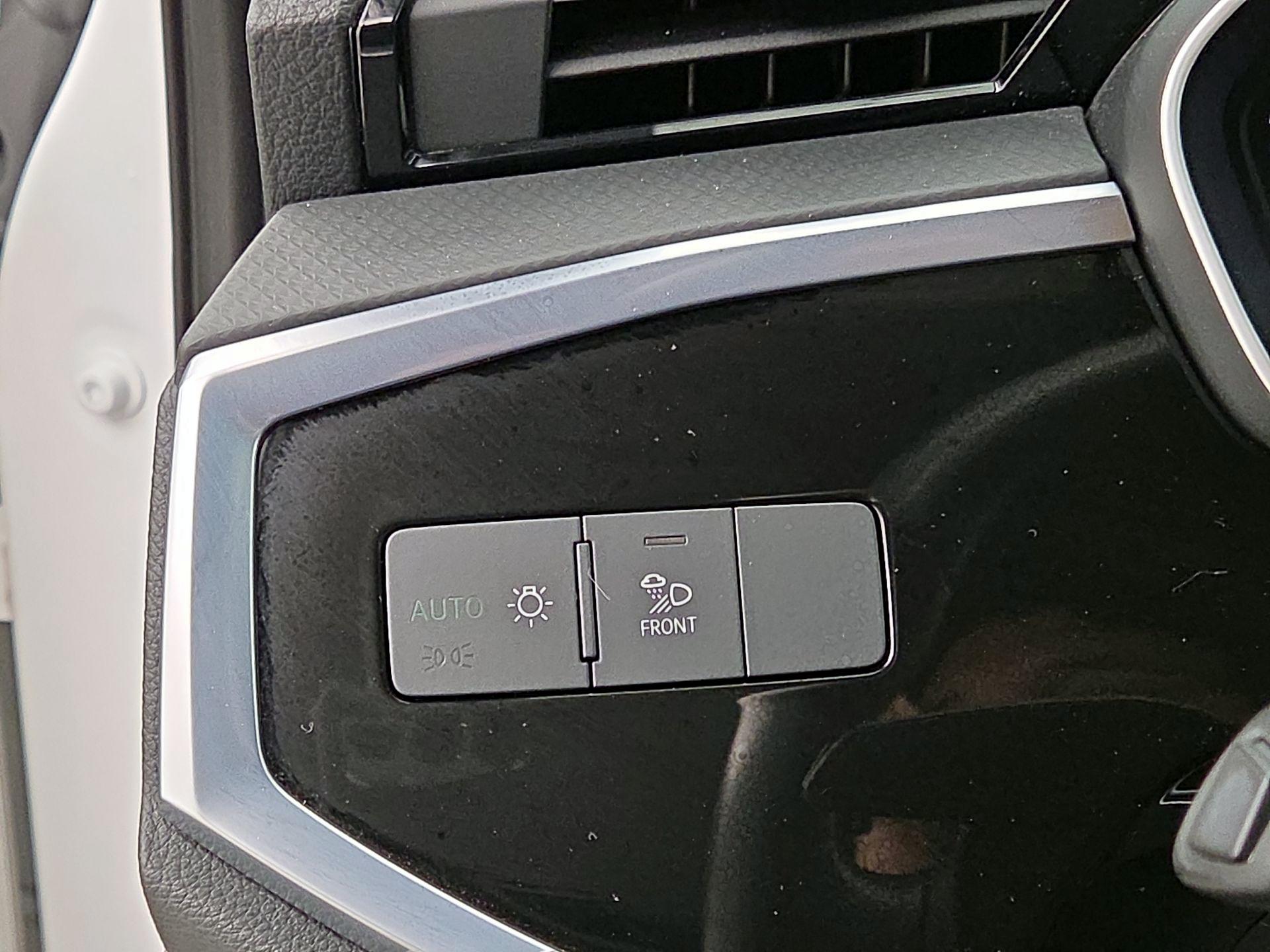 Thumbnail: 2022 Audi Q3 - 13