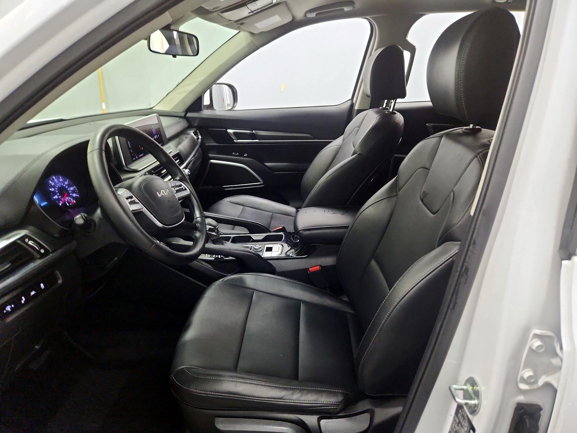 Thumbnail: 2022 Kia Telluride - 11