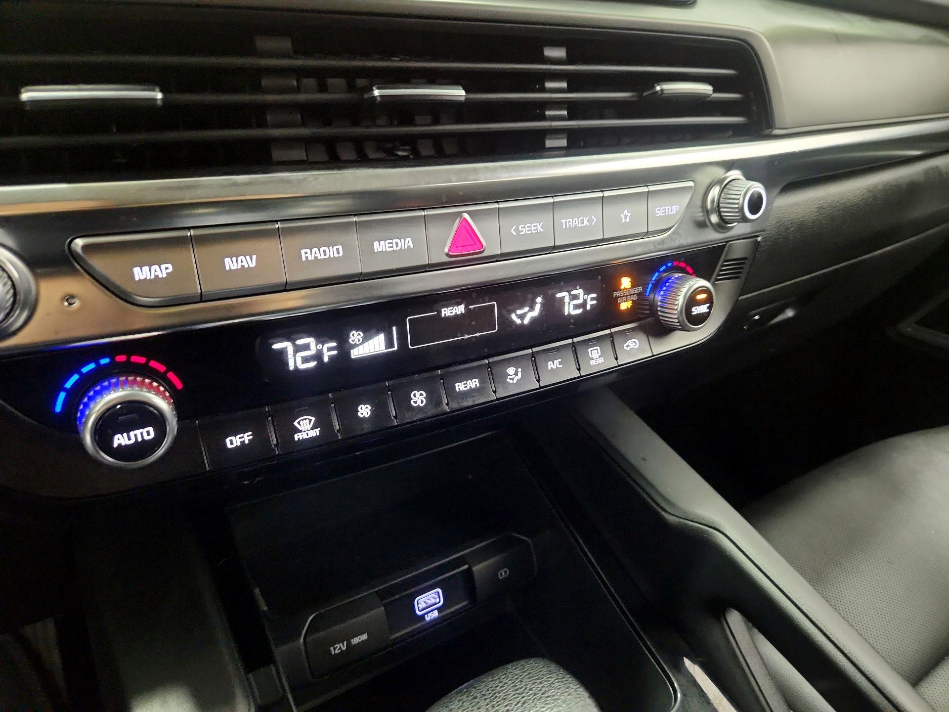 Thumbnail: 2022 Kia Telluride - 17