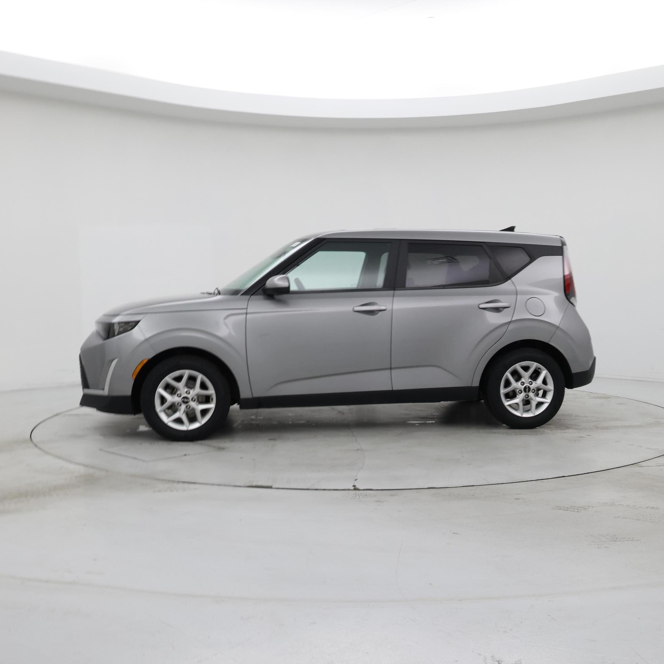 Thumbnail: 2023 Kia Soul - 3