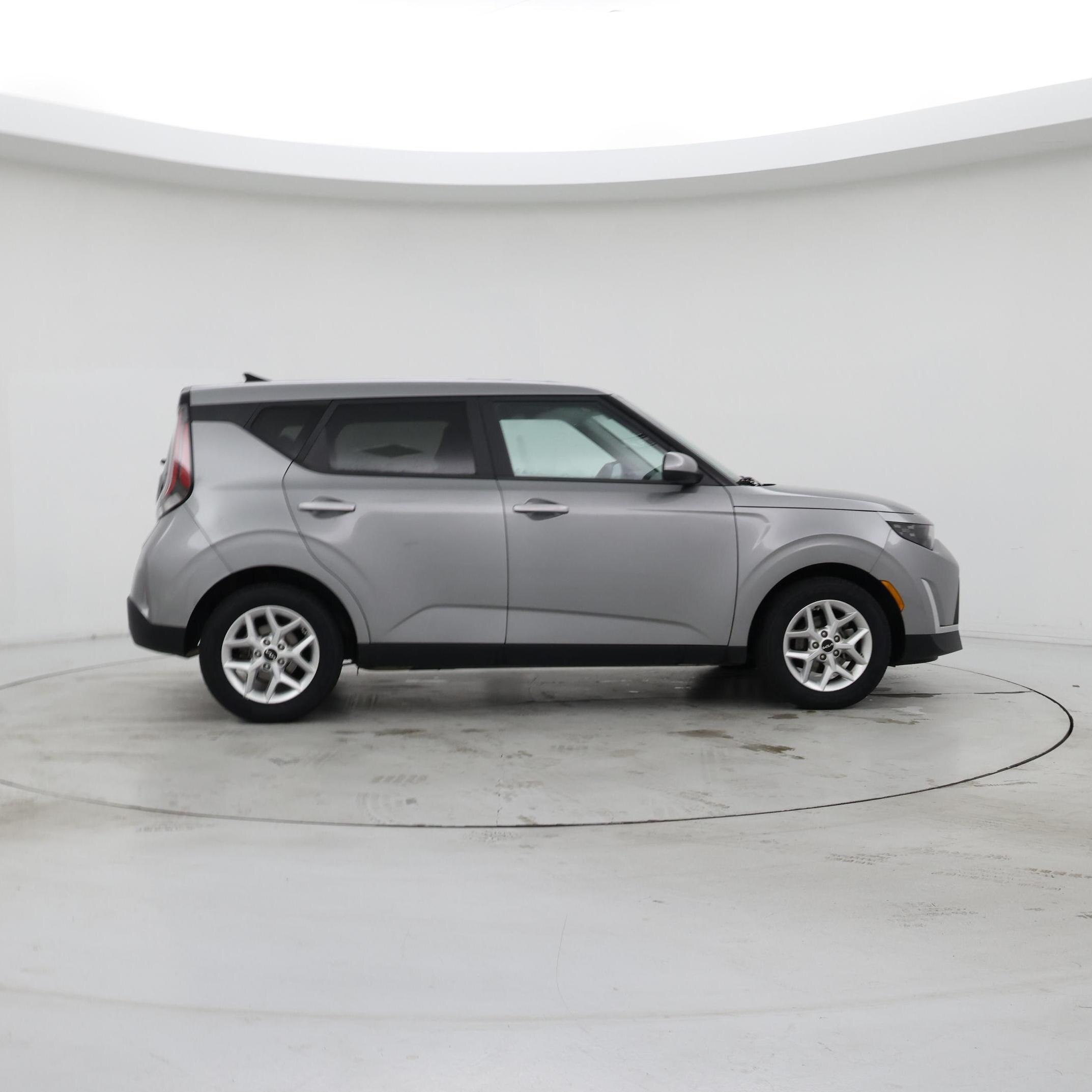 Thumbnail: 2023 Kia Soul - 7