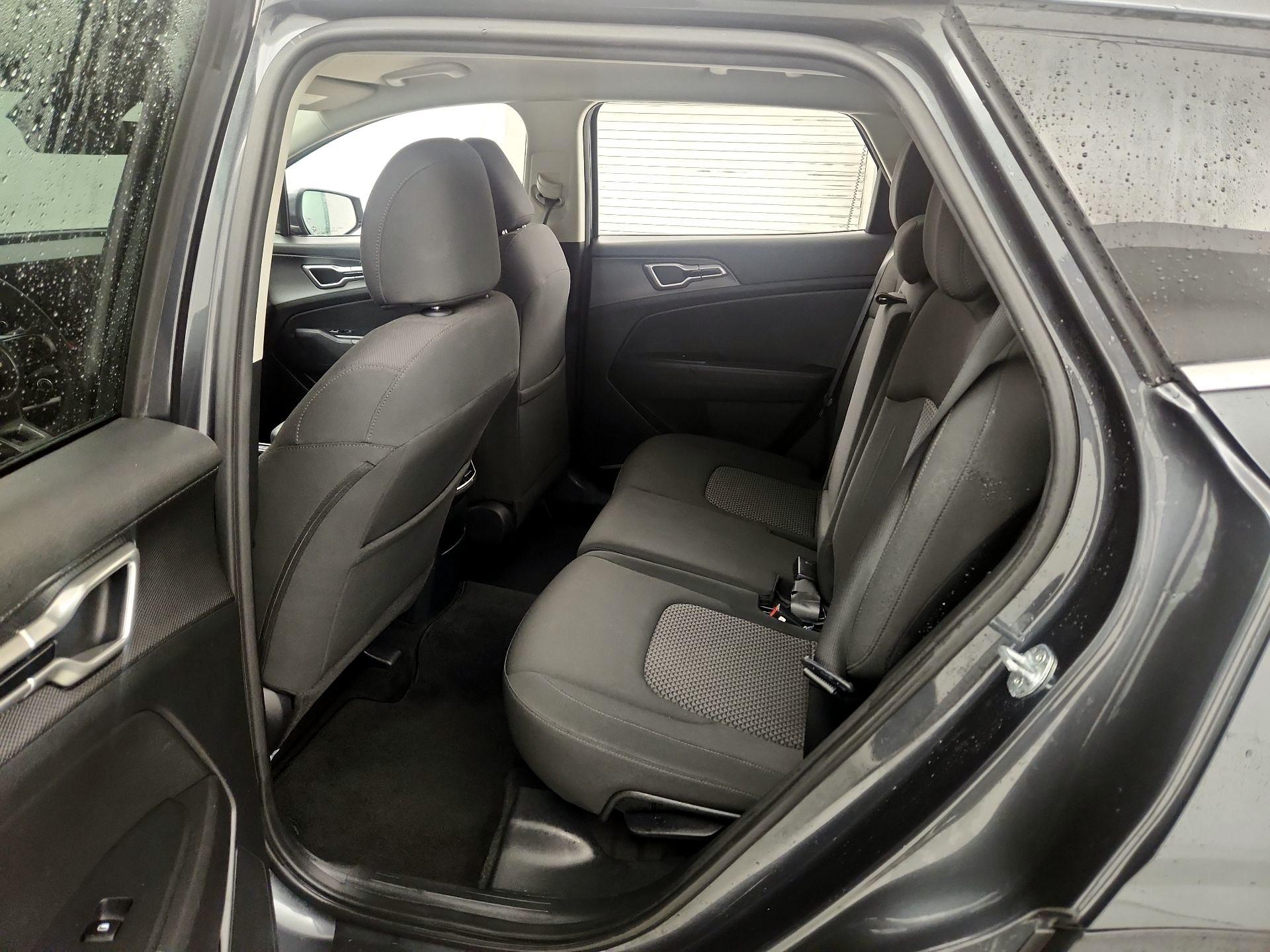 Thumbnail: 2023 Kia Sportage - 19