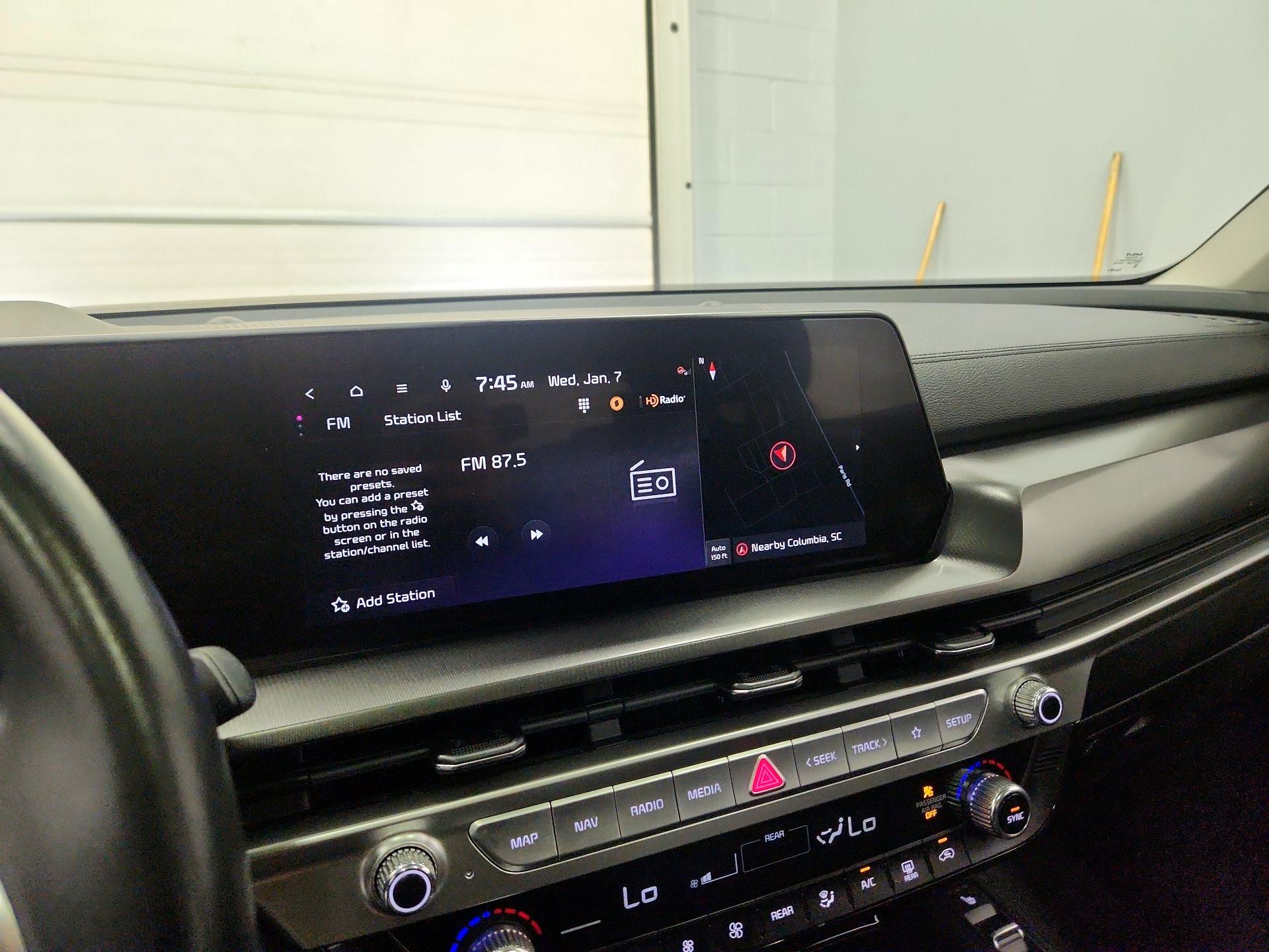 Thumbnail: 2023 Kia Telluride - 16