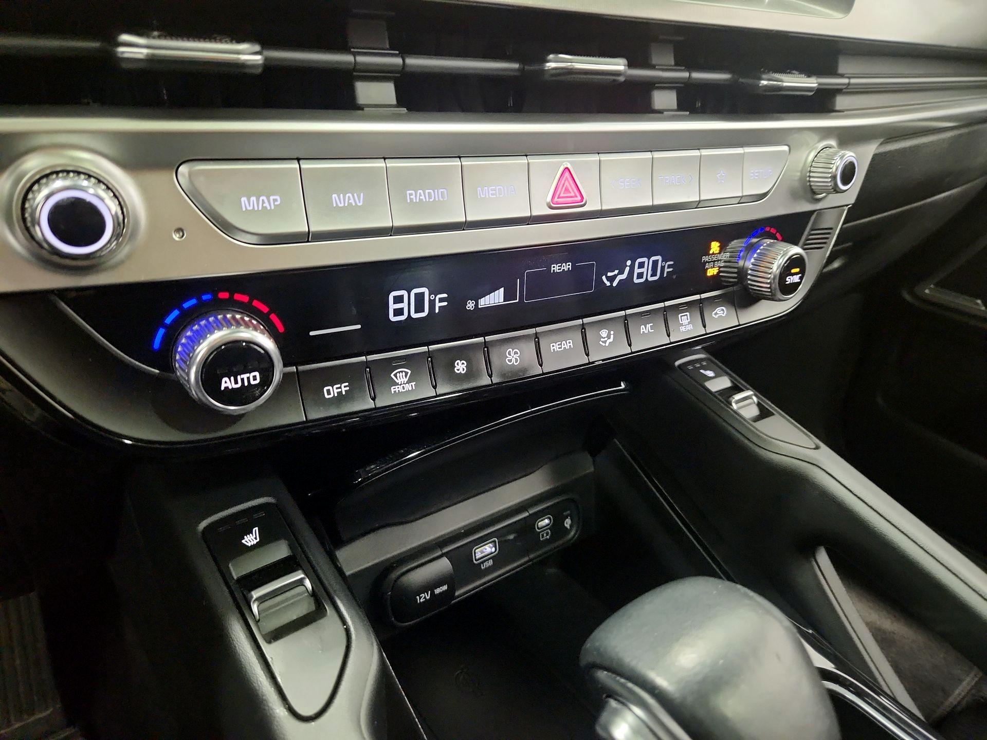 Thumbnail: 2023 Kia Telluride - 17