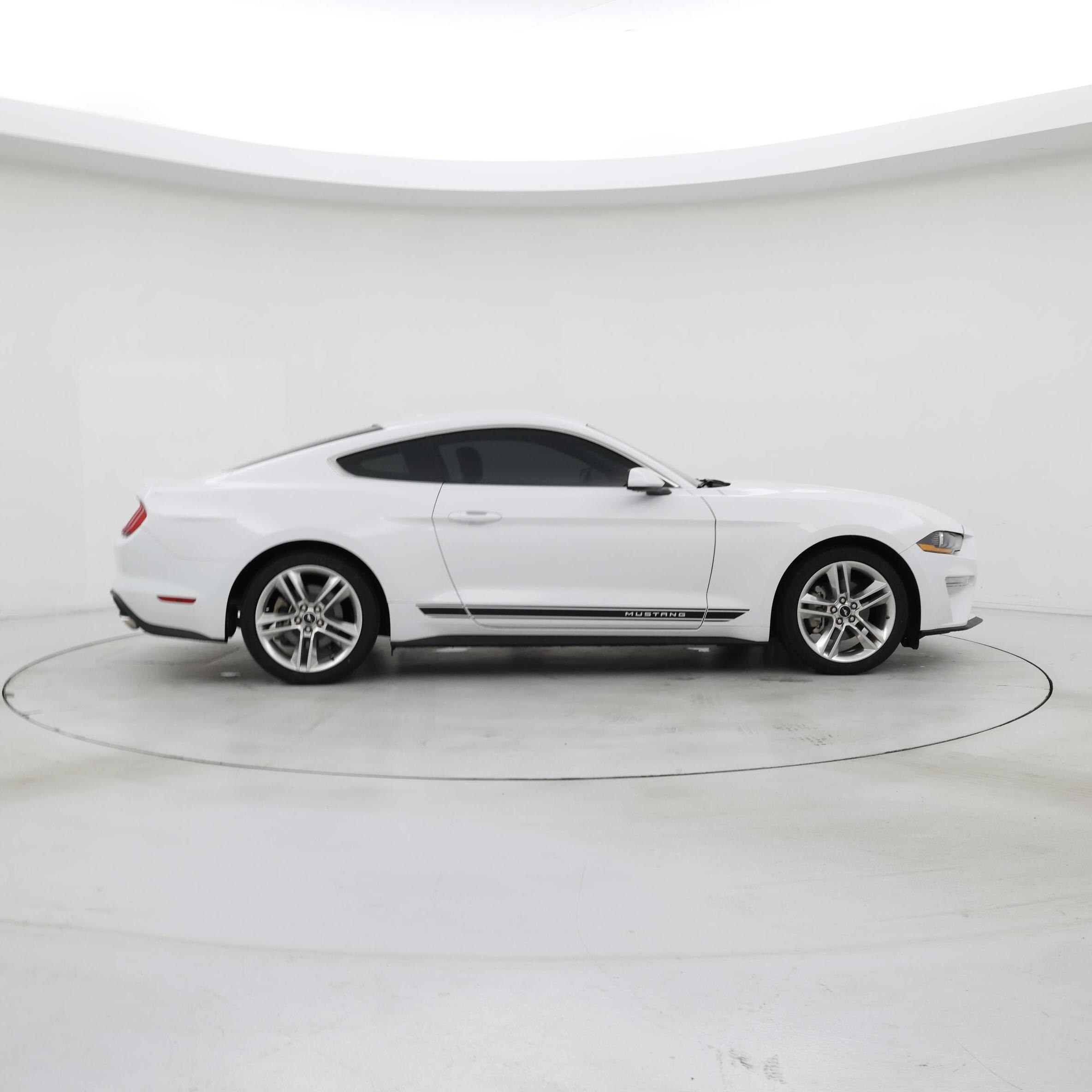 Thumbnail: 2021 Ford Mustang - 7