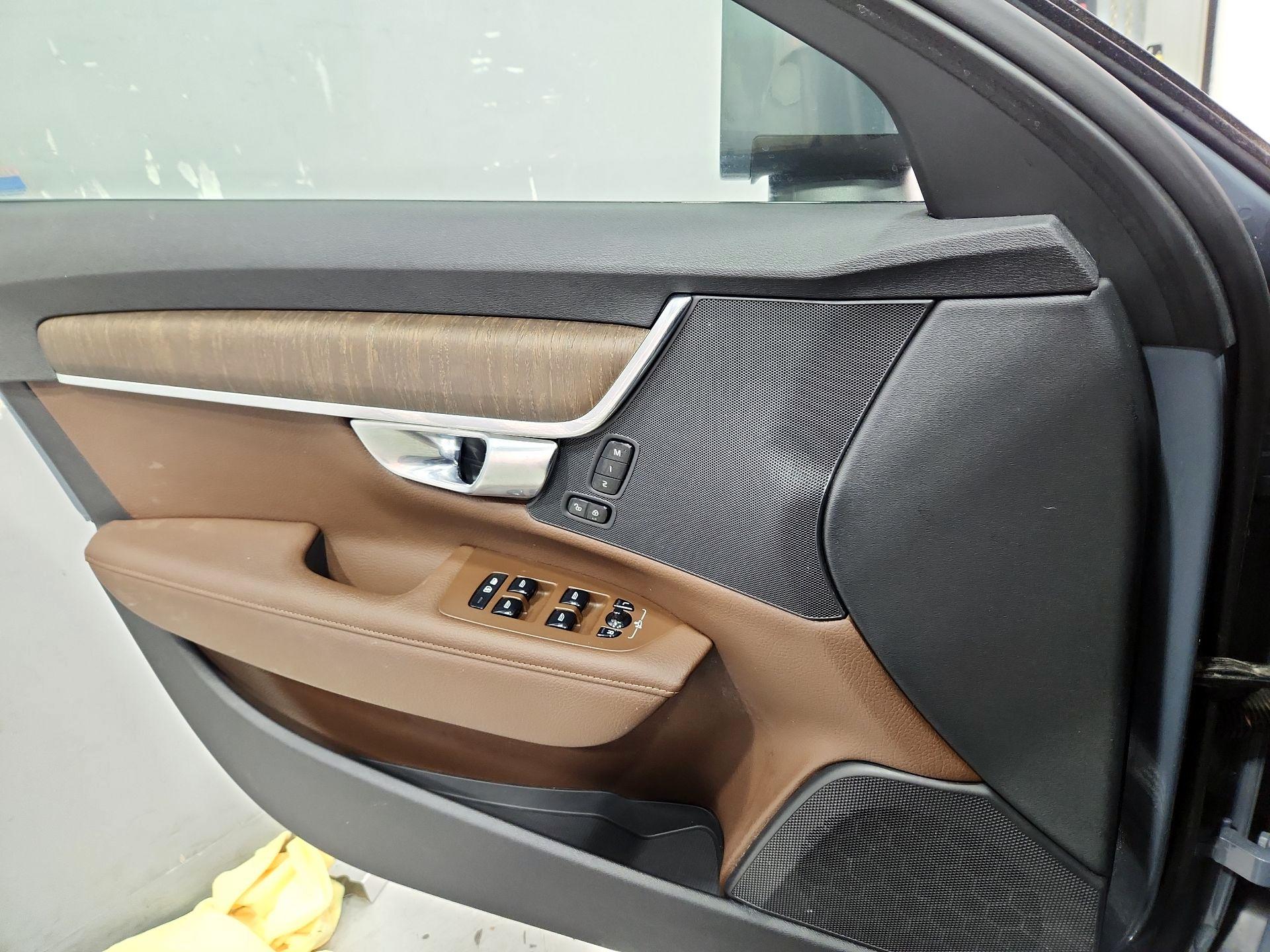 Thumbnail: 2022 Volvo S90 - 12