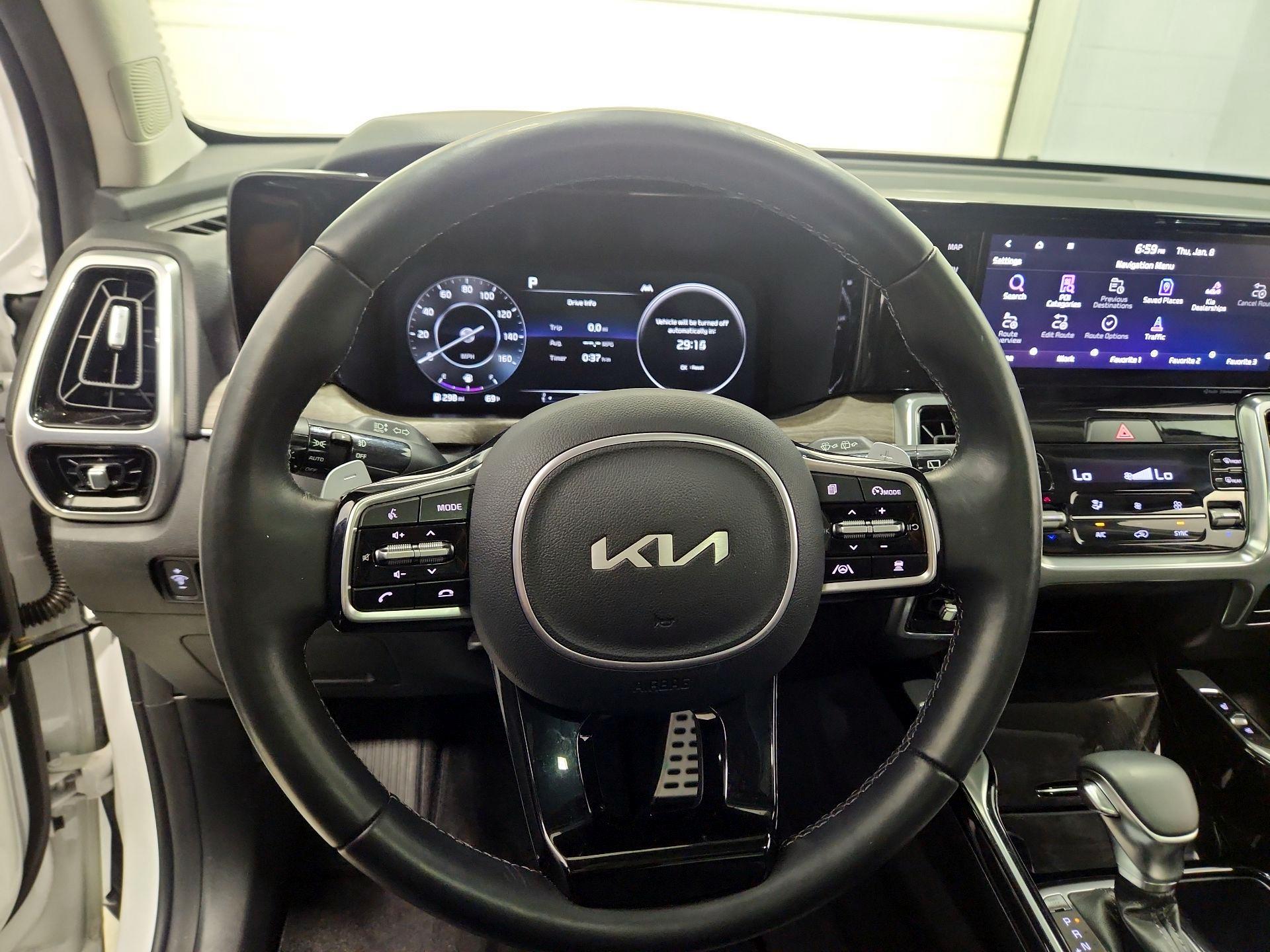 Thumbnail: 2023 Kia Sorento - 10