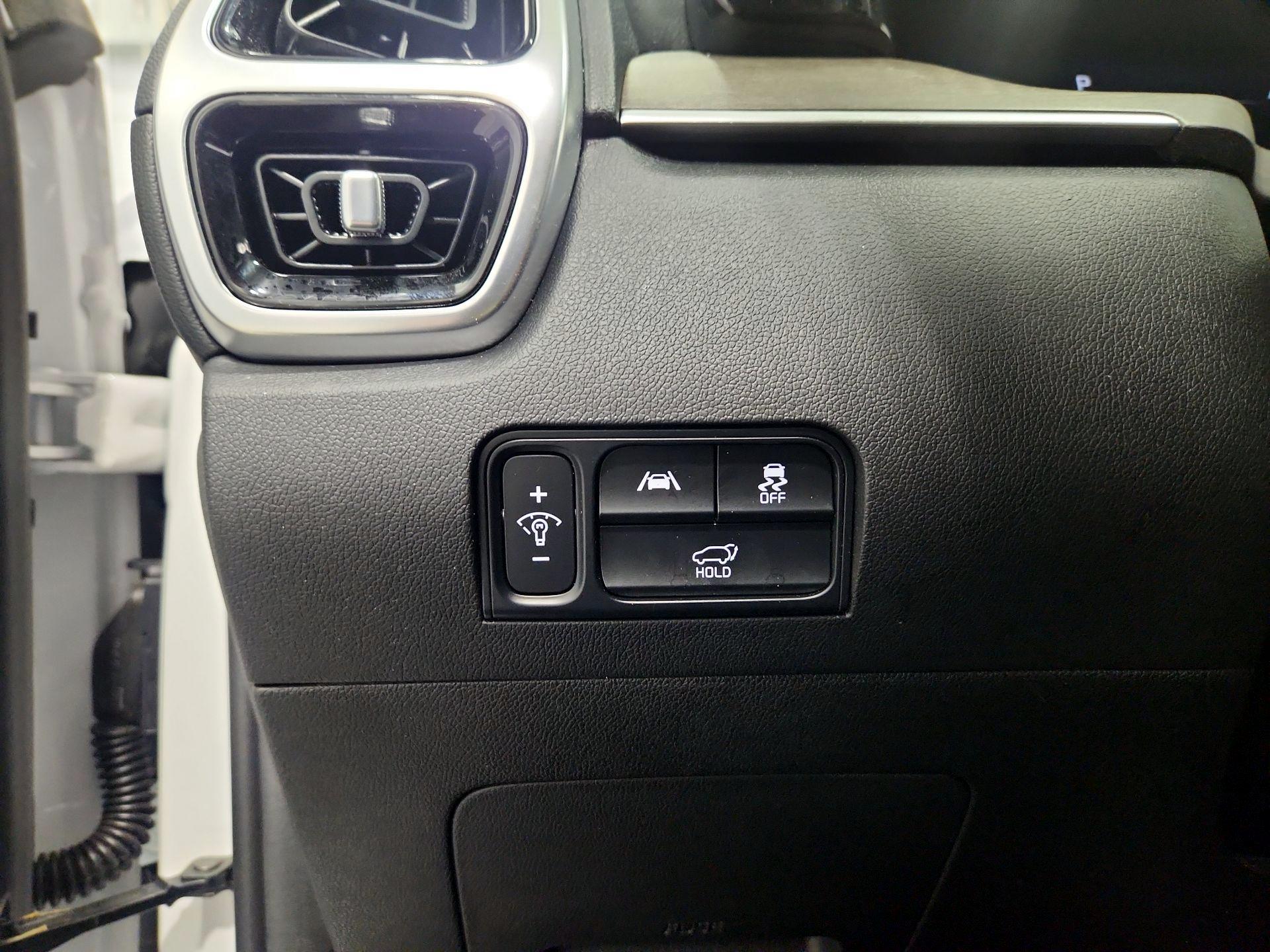 Thumbnail: 2023 Kia Sorento - 13