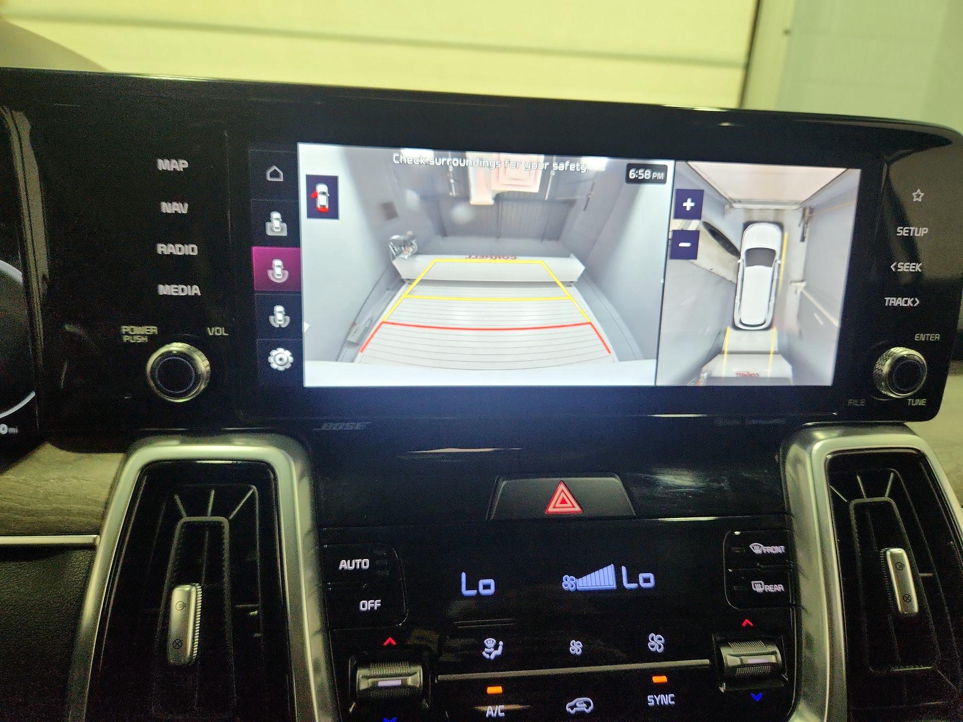 Thumbnail: 2023 Kia Sorento - 15