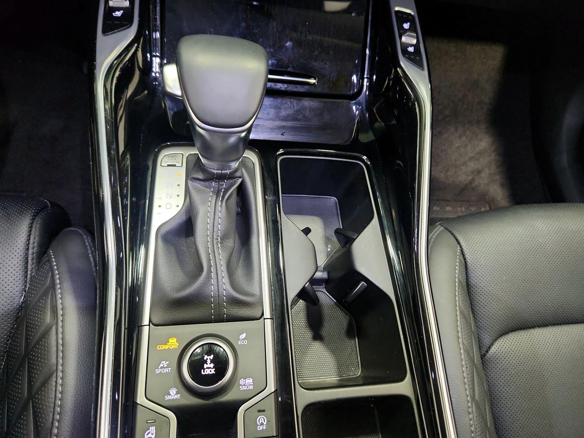 Thumbnail: 2023 Kia Sorento - 18