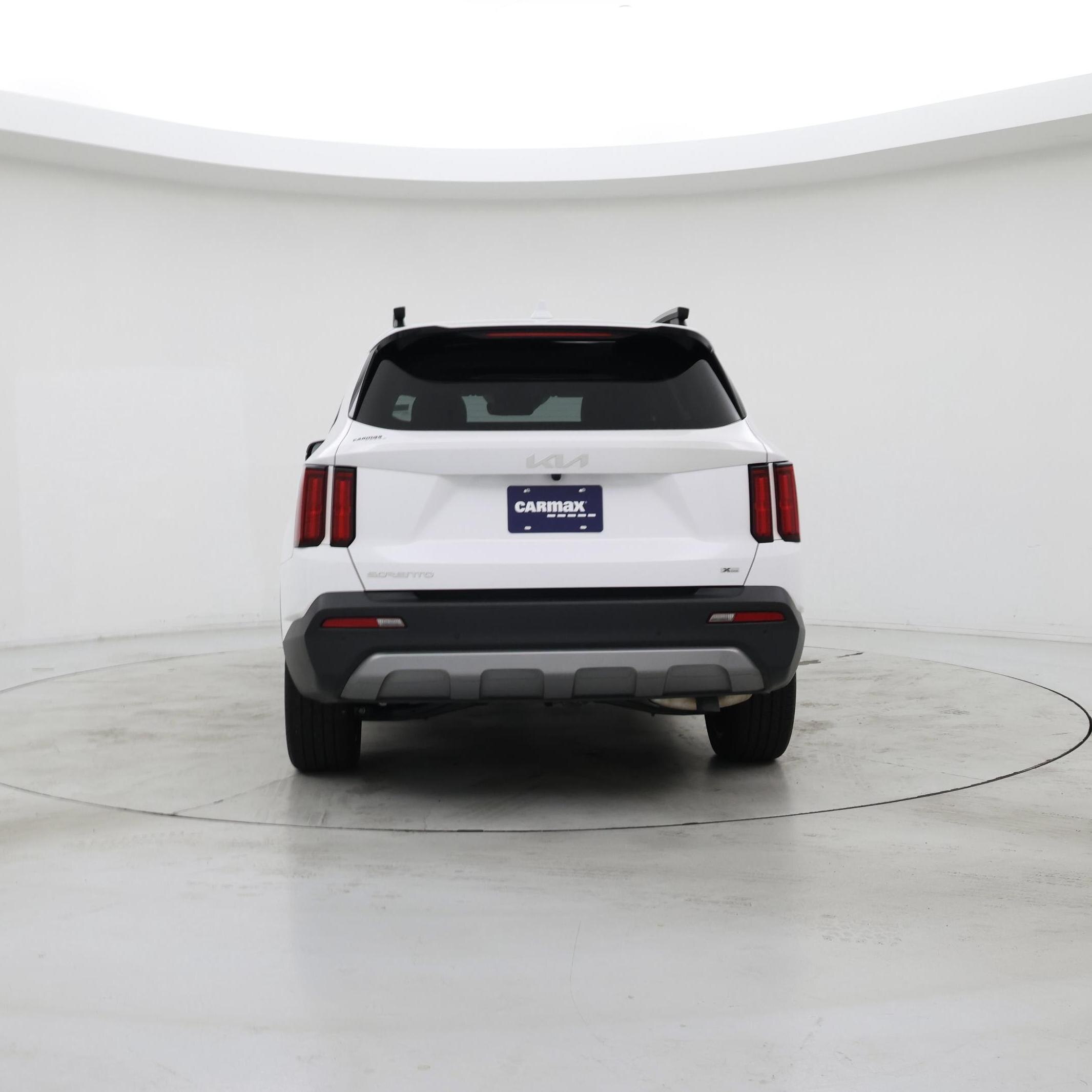 Thumbnail: 2023 Kia Sorento - 6