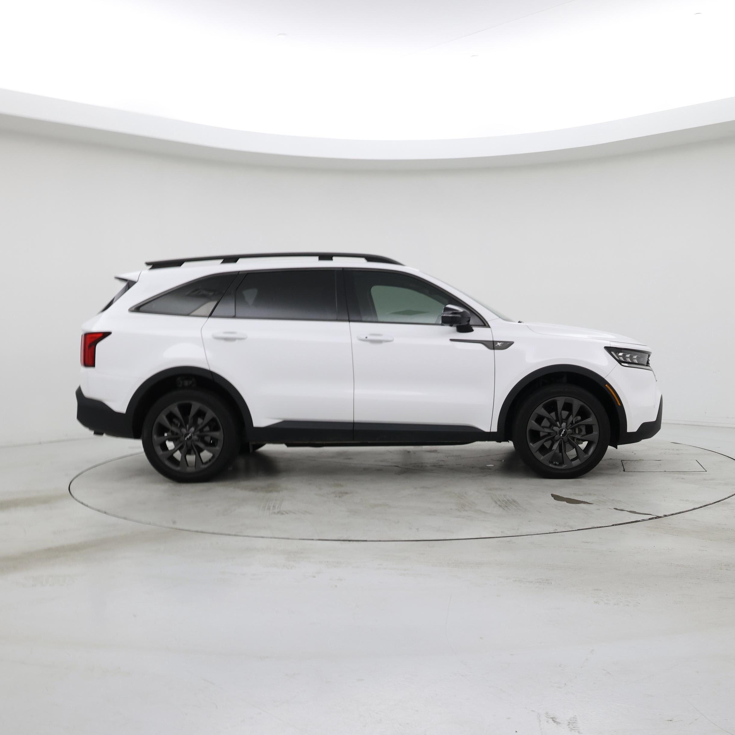 Thumbnail: 2023 Kia Sorento - 7