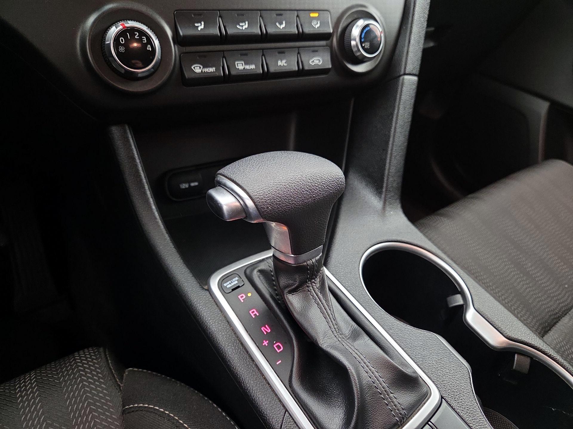 Thumbnail: 2020 Kia Sportage - 17