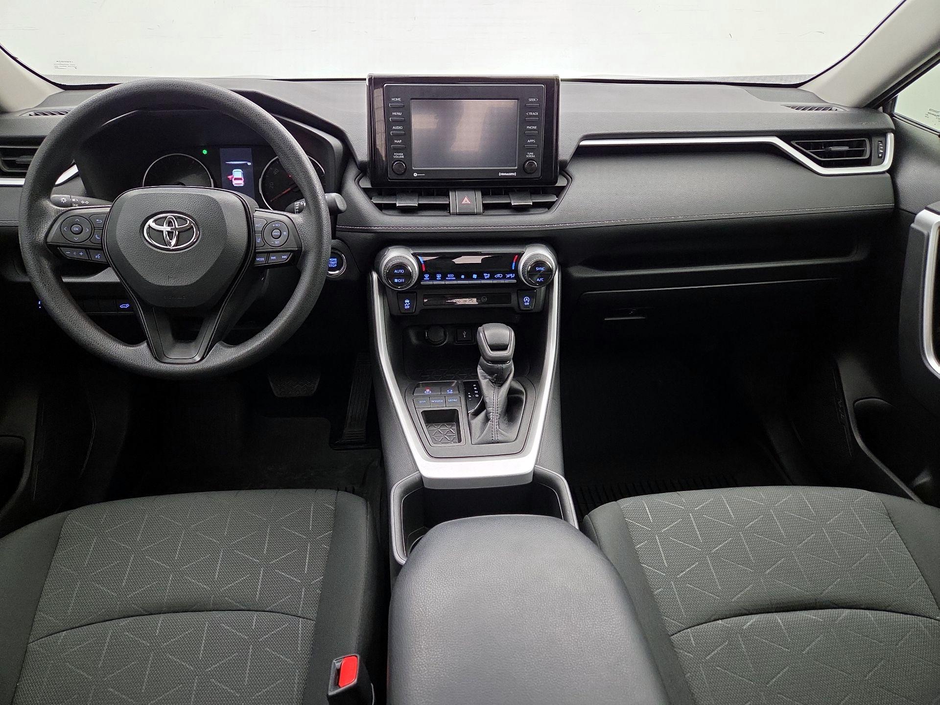 Thumbnail: 2022 Toyota RAV4 - 9