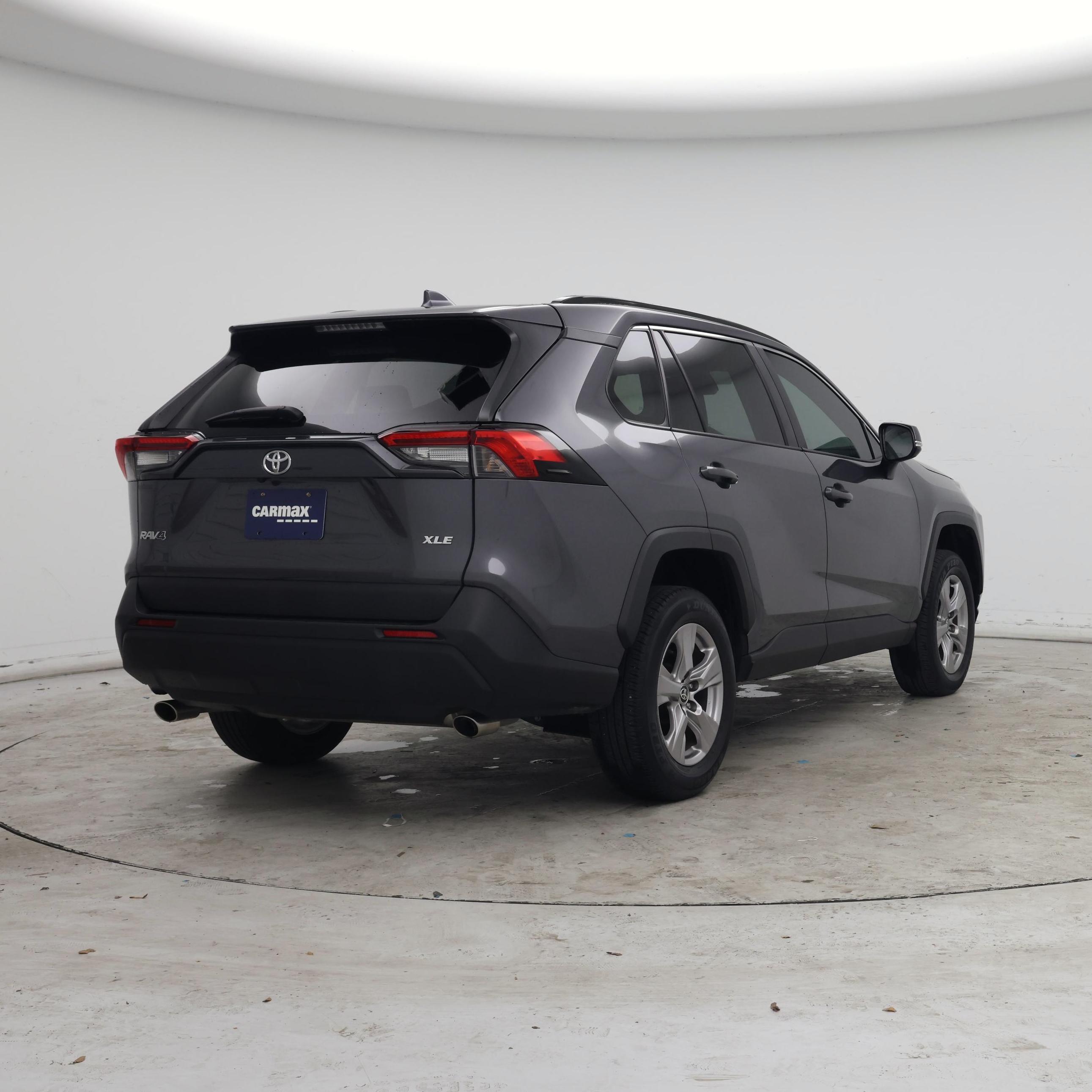 Thumbnail: 2022 Toyota RAV4 - 8