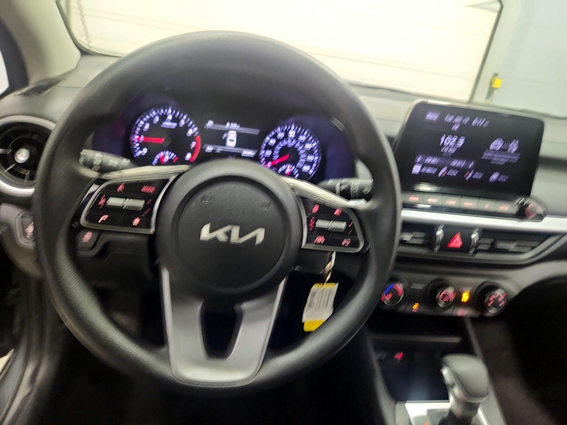 Thumbnail: 2024 Kia Forte - 10