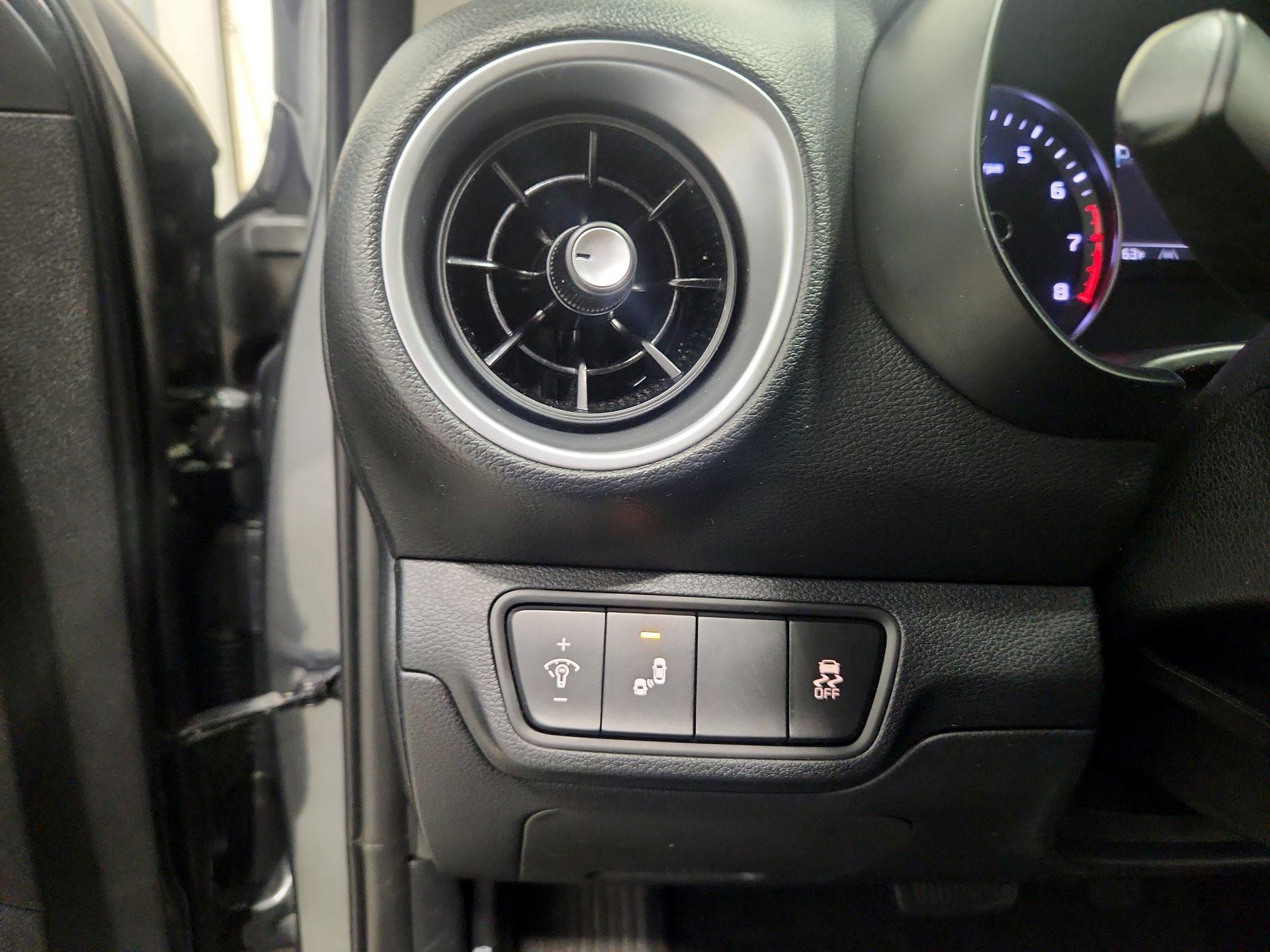 Thumbnail: 2024 Kia Forte - 13