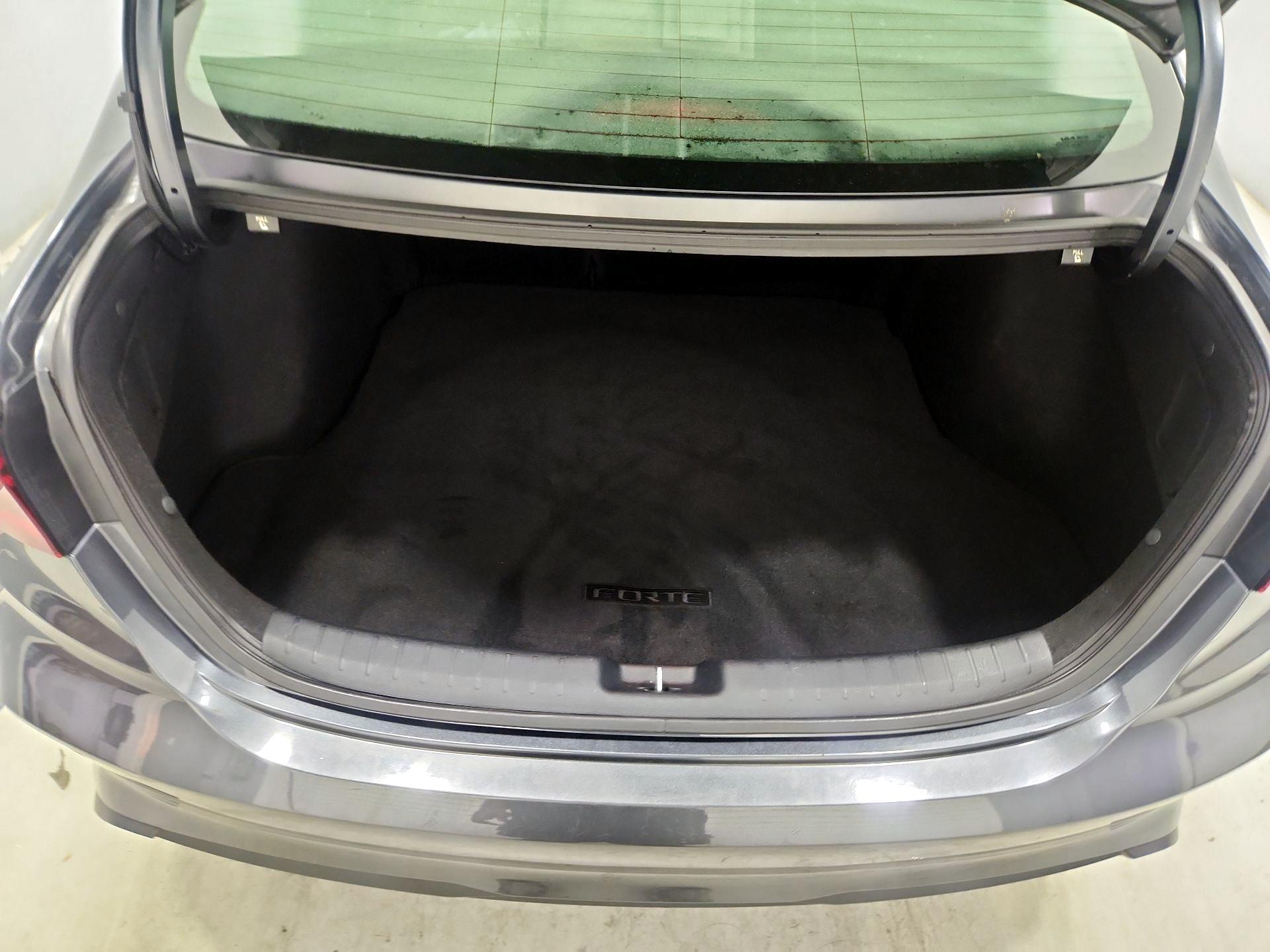 Thumbnail: 2024 Kia Forte - 20