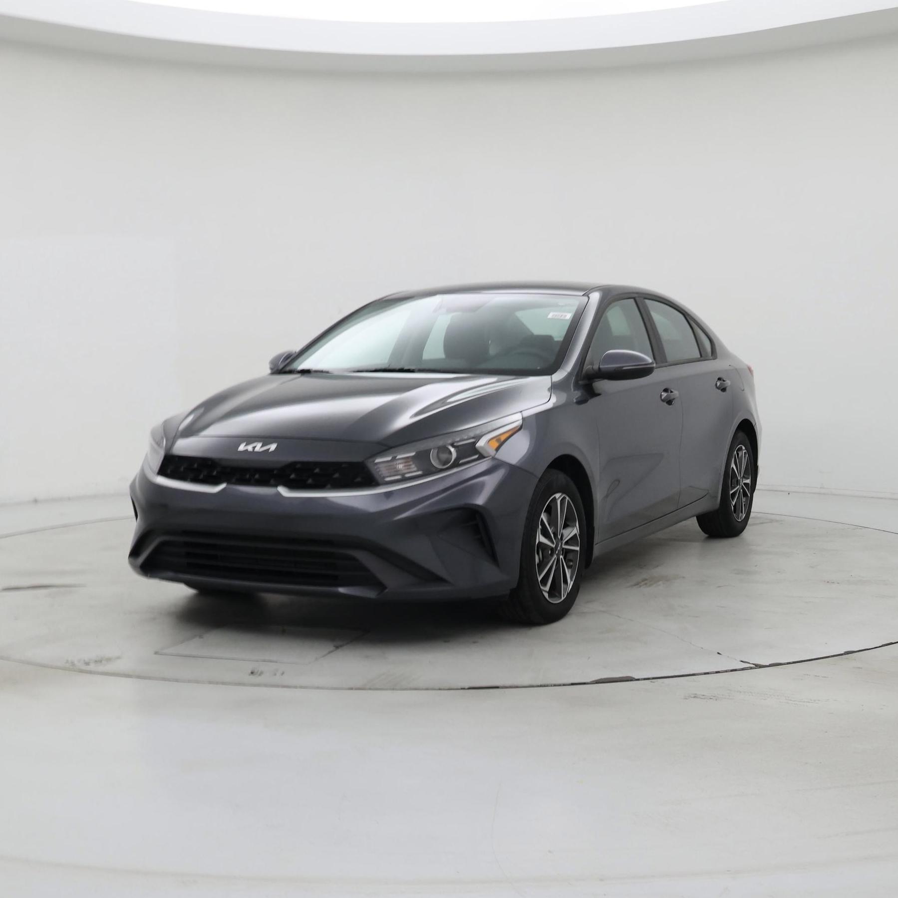 Thumbnail: 2024 Kia Forte - 4