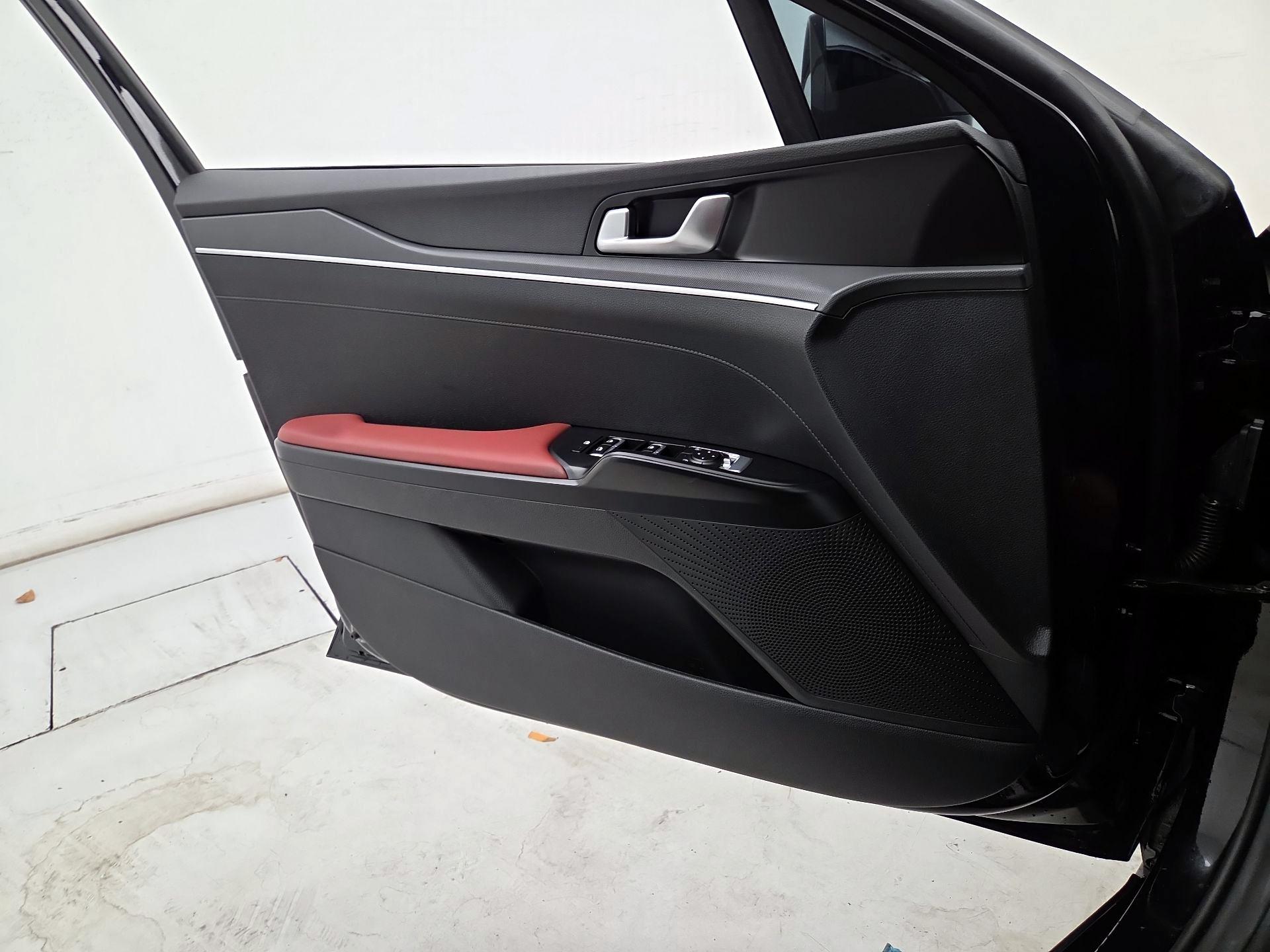 Thumbnail: 2024 Kia K5 - 12