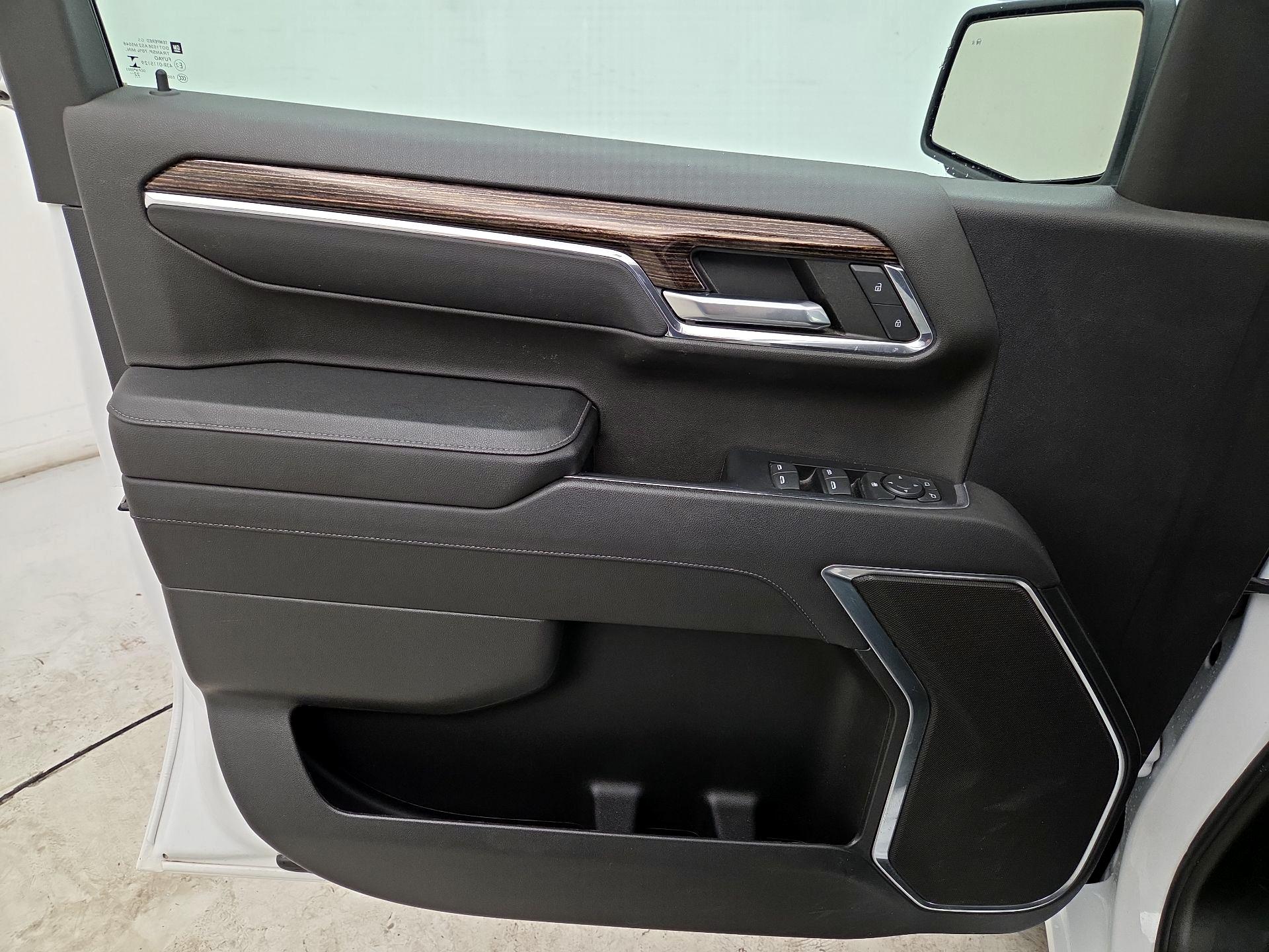 Thumbnail: 2023 GMC Sierra 1500 - 12