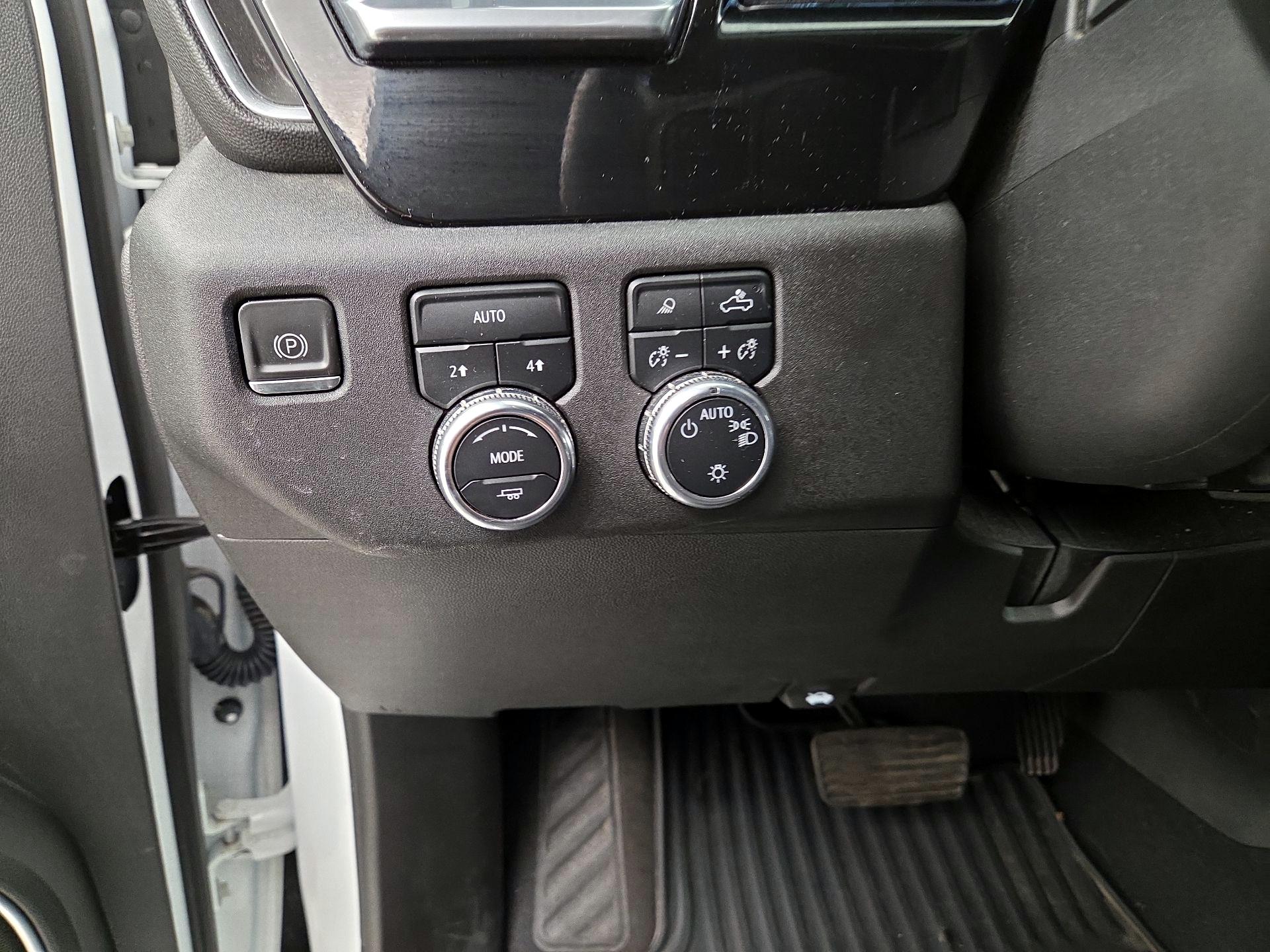 Thumbnail: 2023 GMC Sierra 1500 - 13