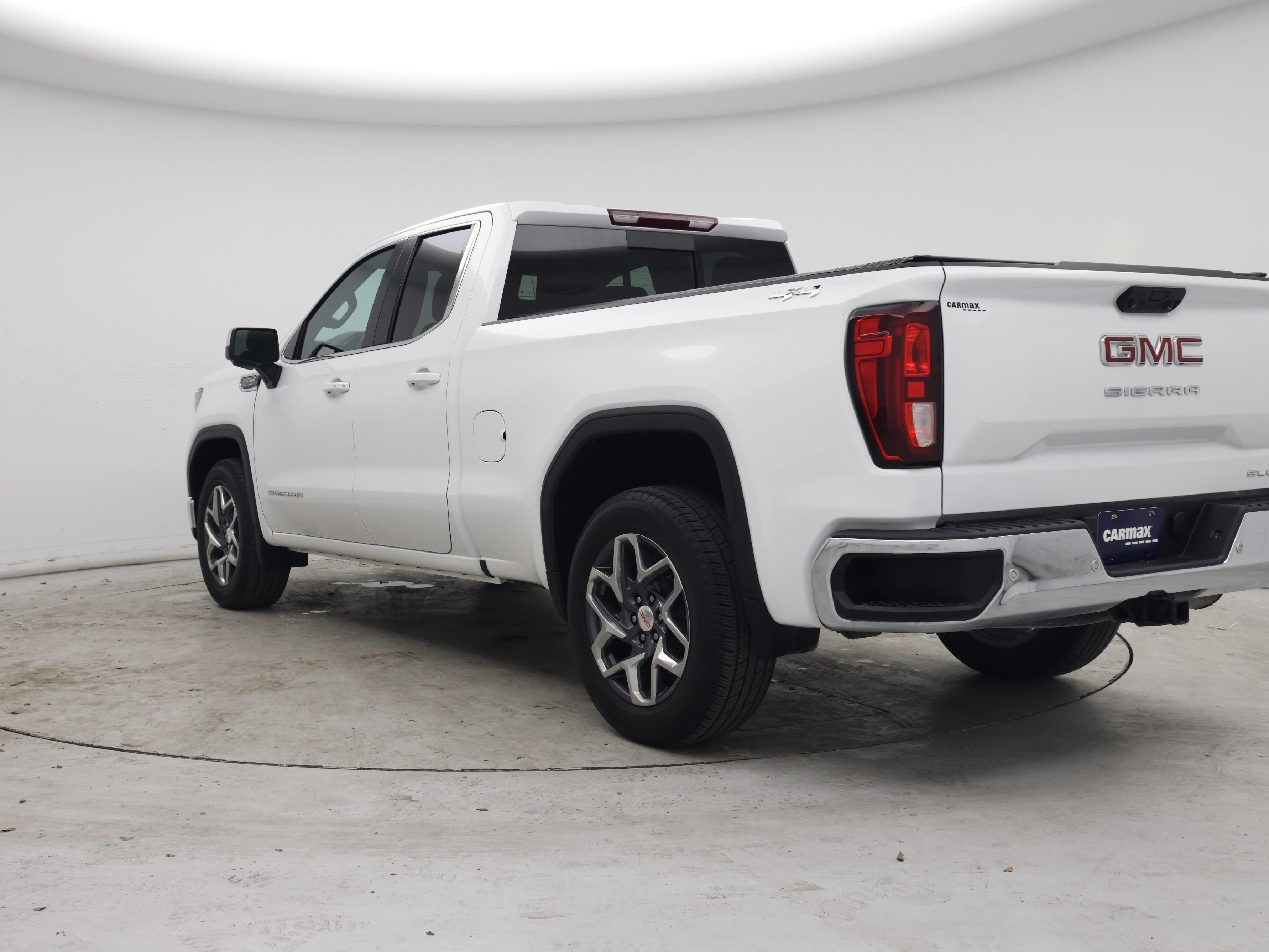 Thumbnail: 2023 GMC Sierra 1500 - 2