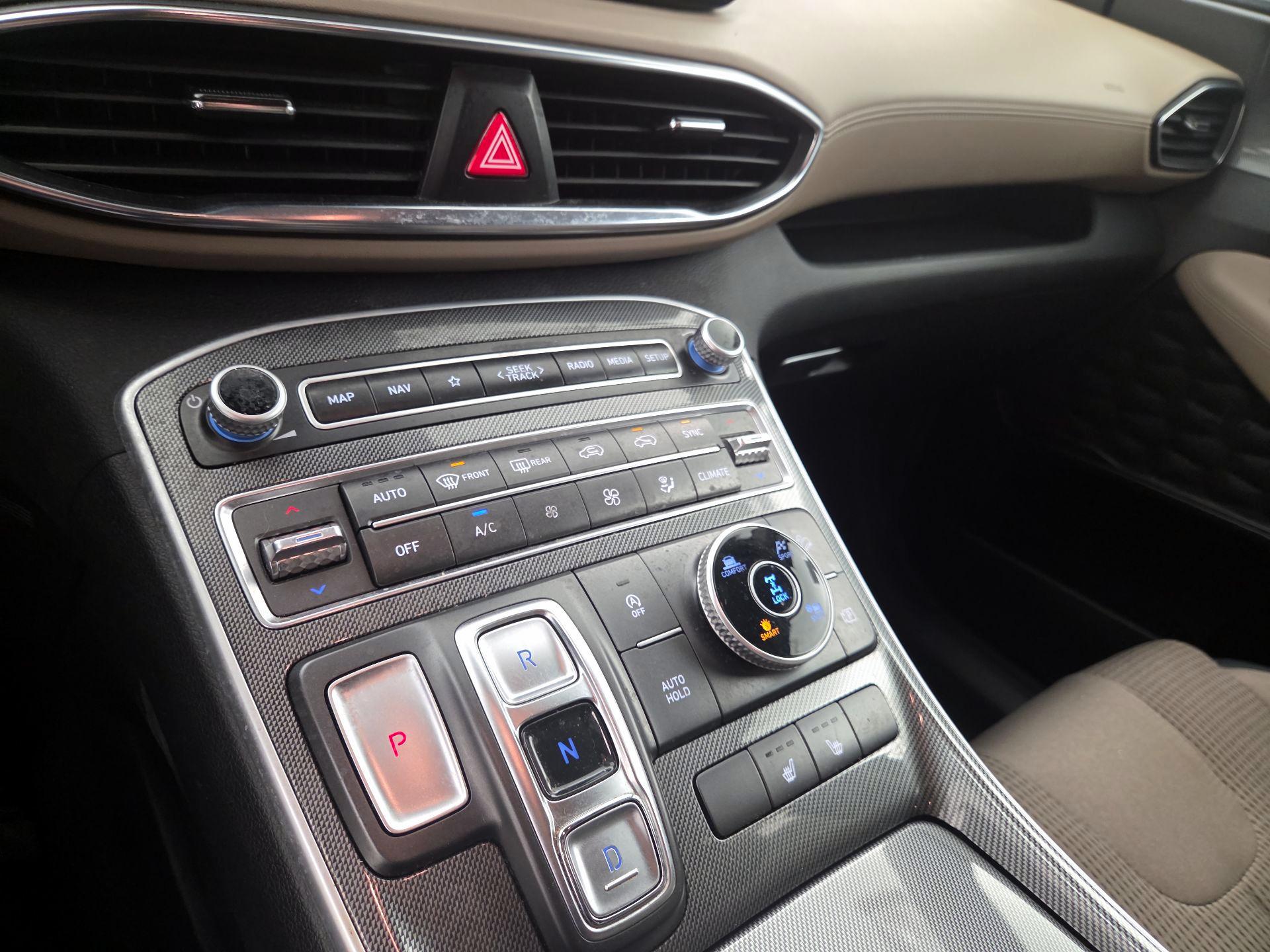 Thumbnail: 2023 Hyundai Santa Fe - 16